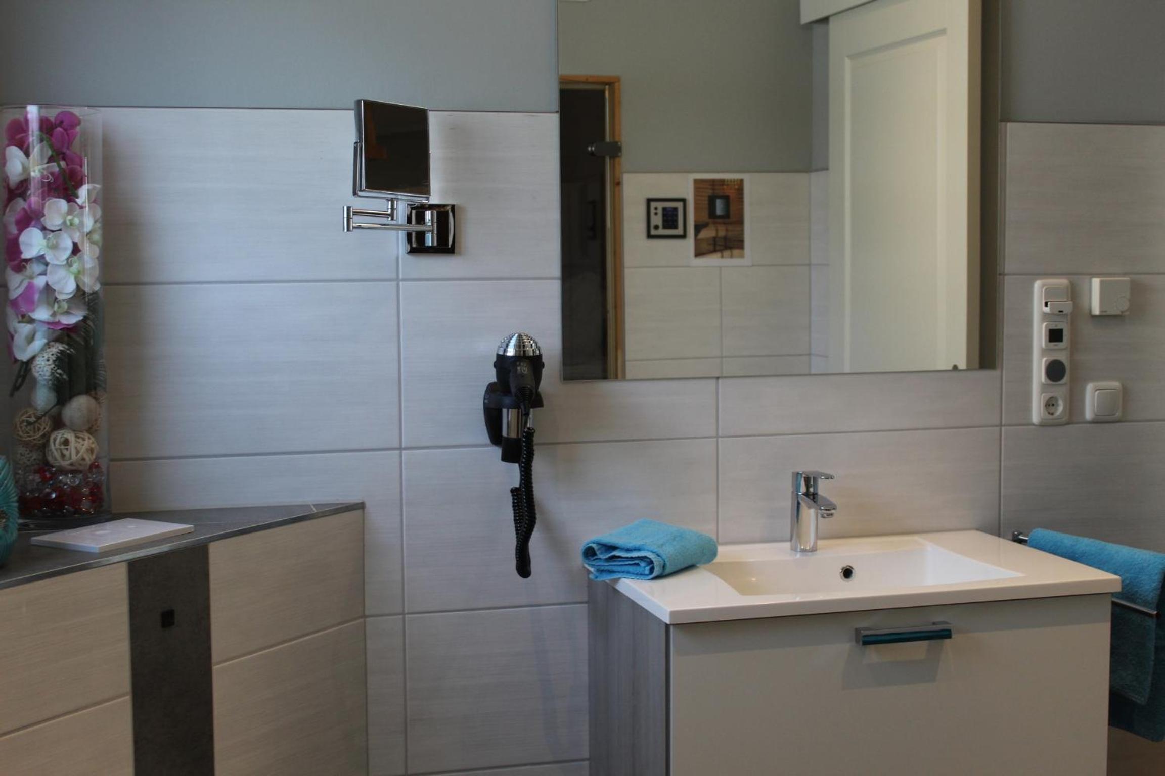 Apartment photo 2