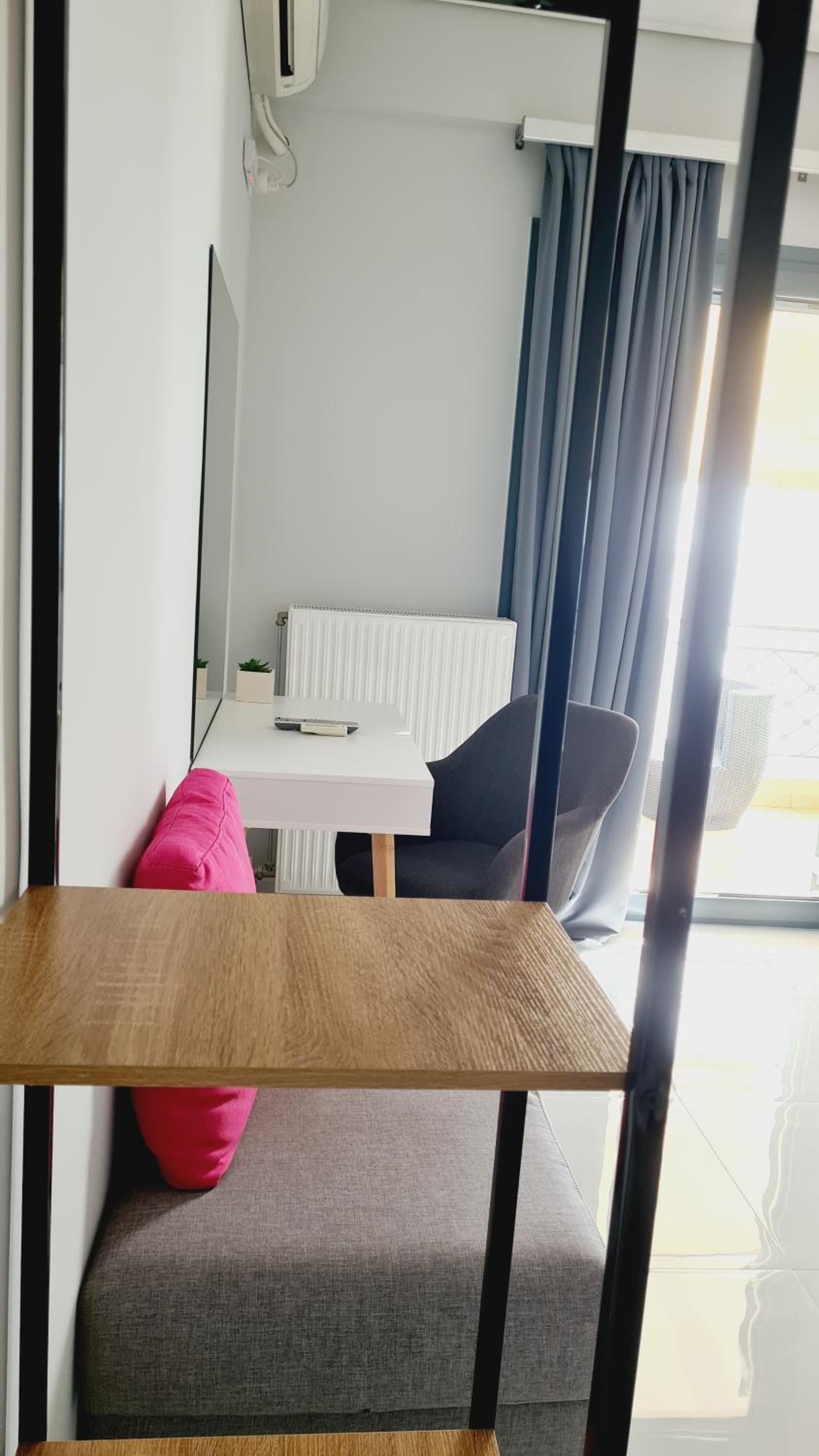Deluxe Double Room with Balcony and Sea View - Photo 23