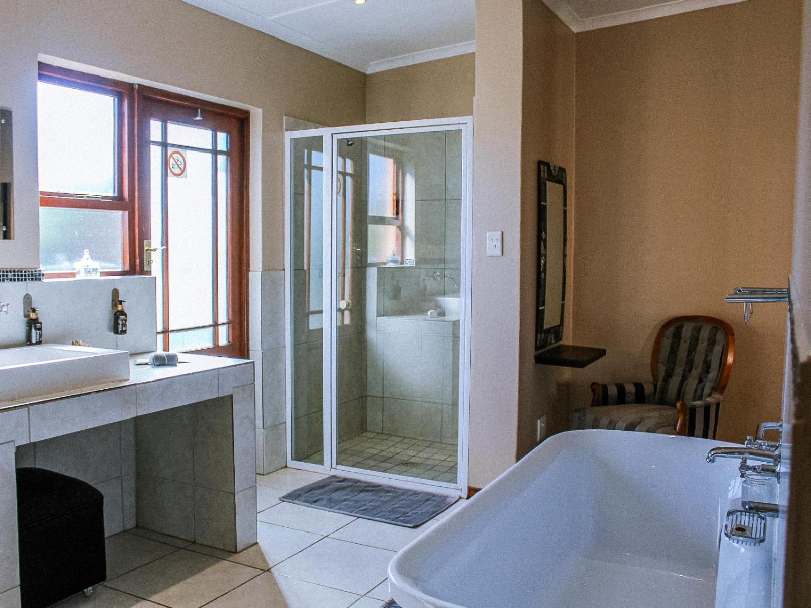 Luxury King Room photo 3