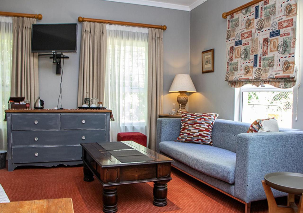 Deluxe King Room - Photo 1
