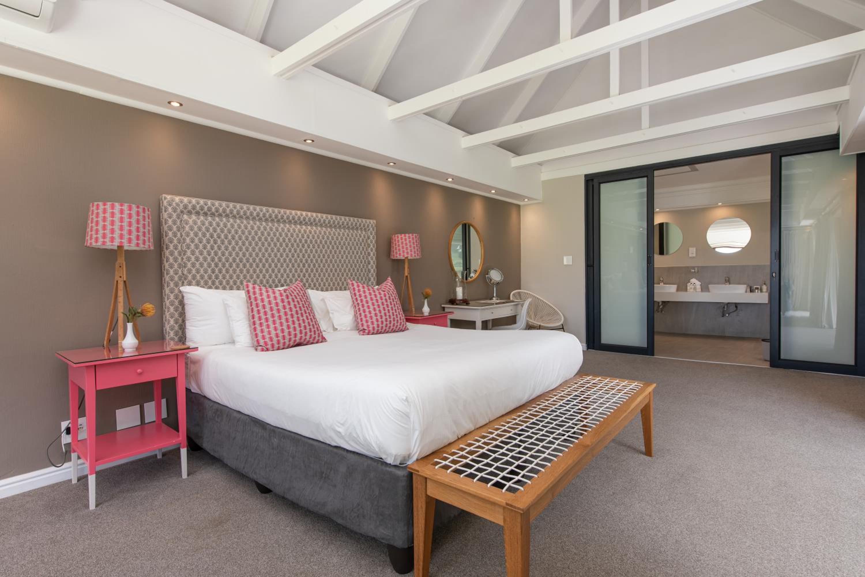 Junior Suite with Mountain View photo 1