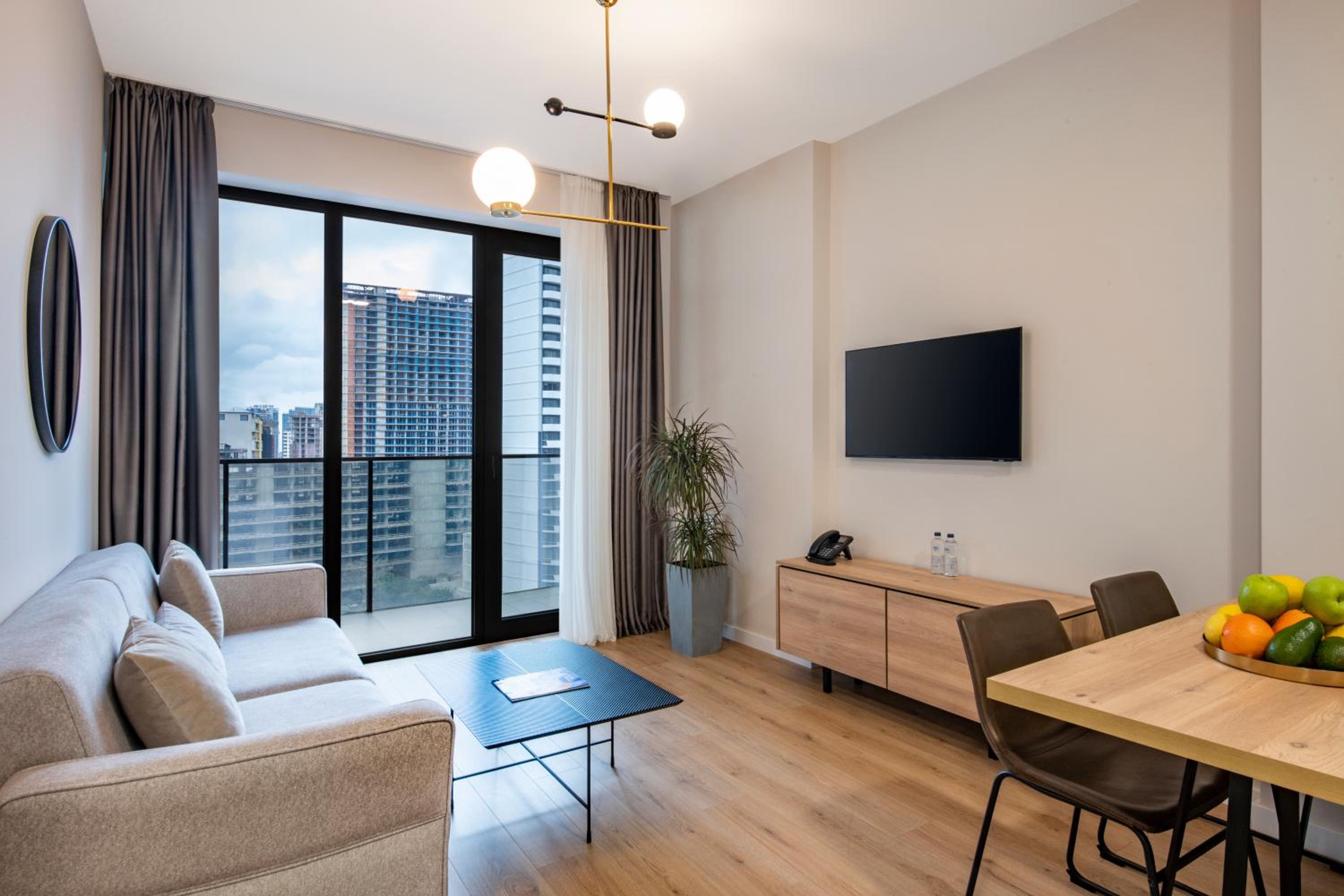 One-Bedroom Apartment - Photo 5