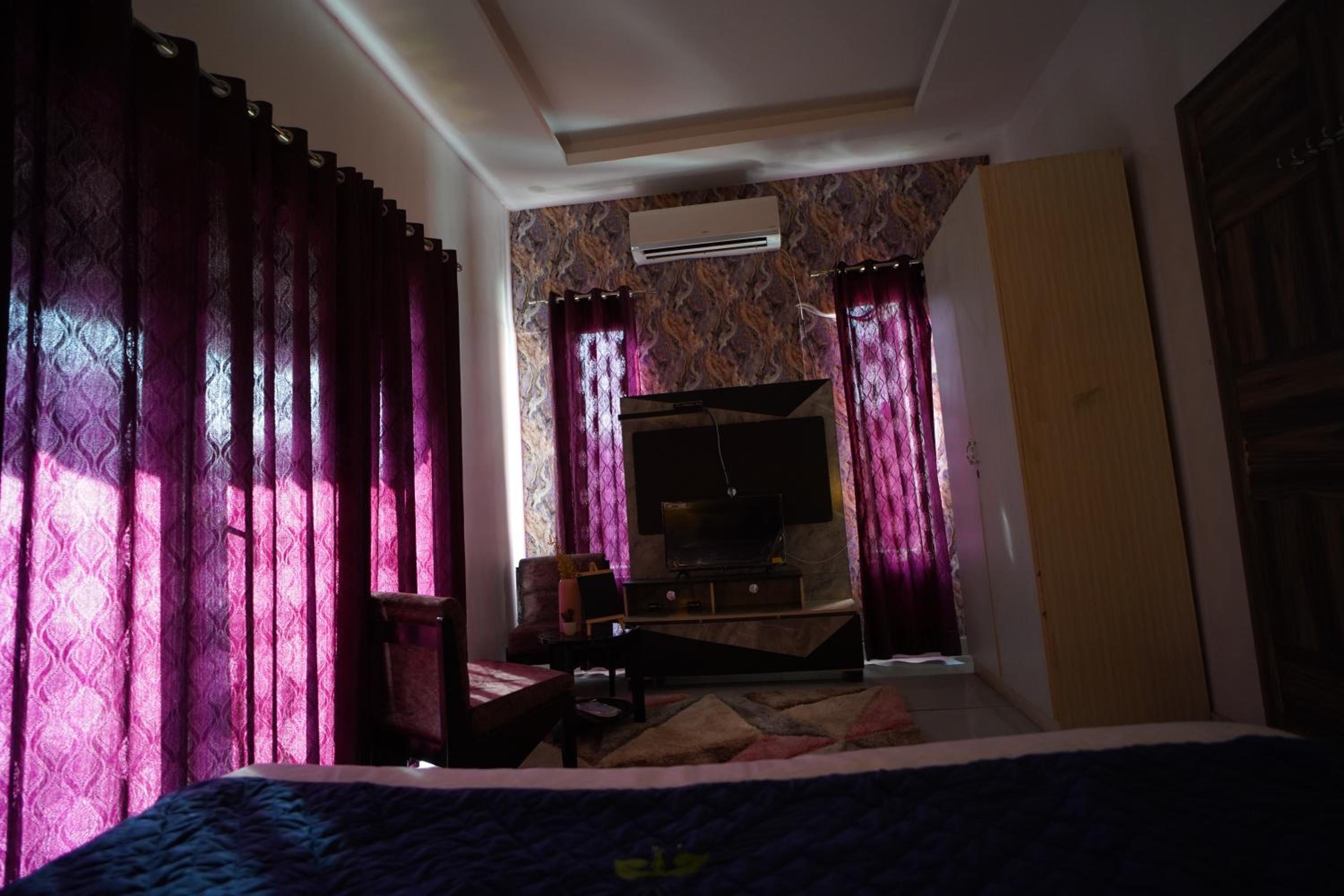 Executive Suite photo 1