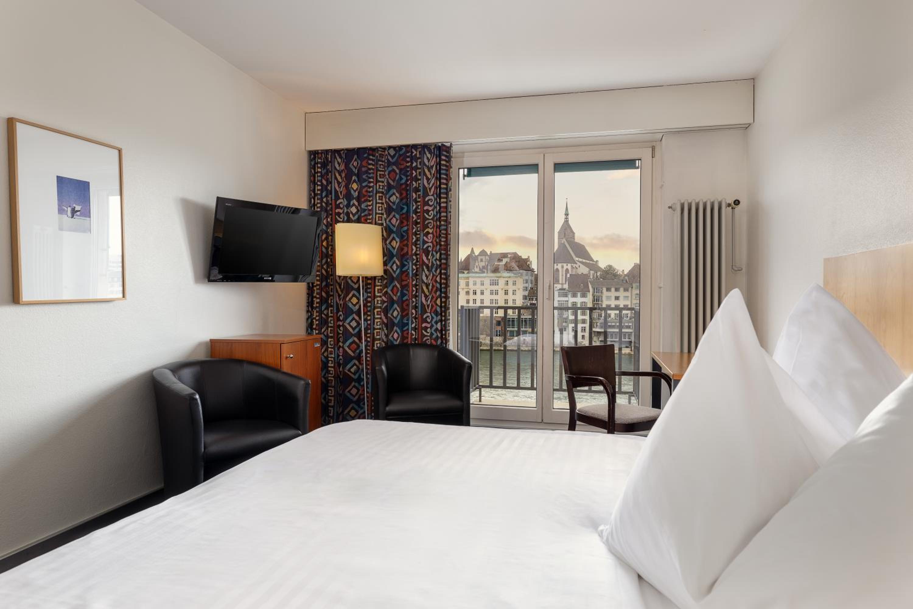 Deluxe Double Room With Balcony And River View photo 1