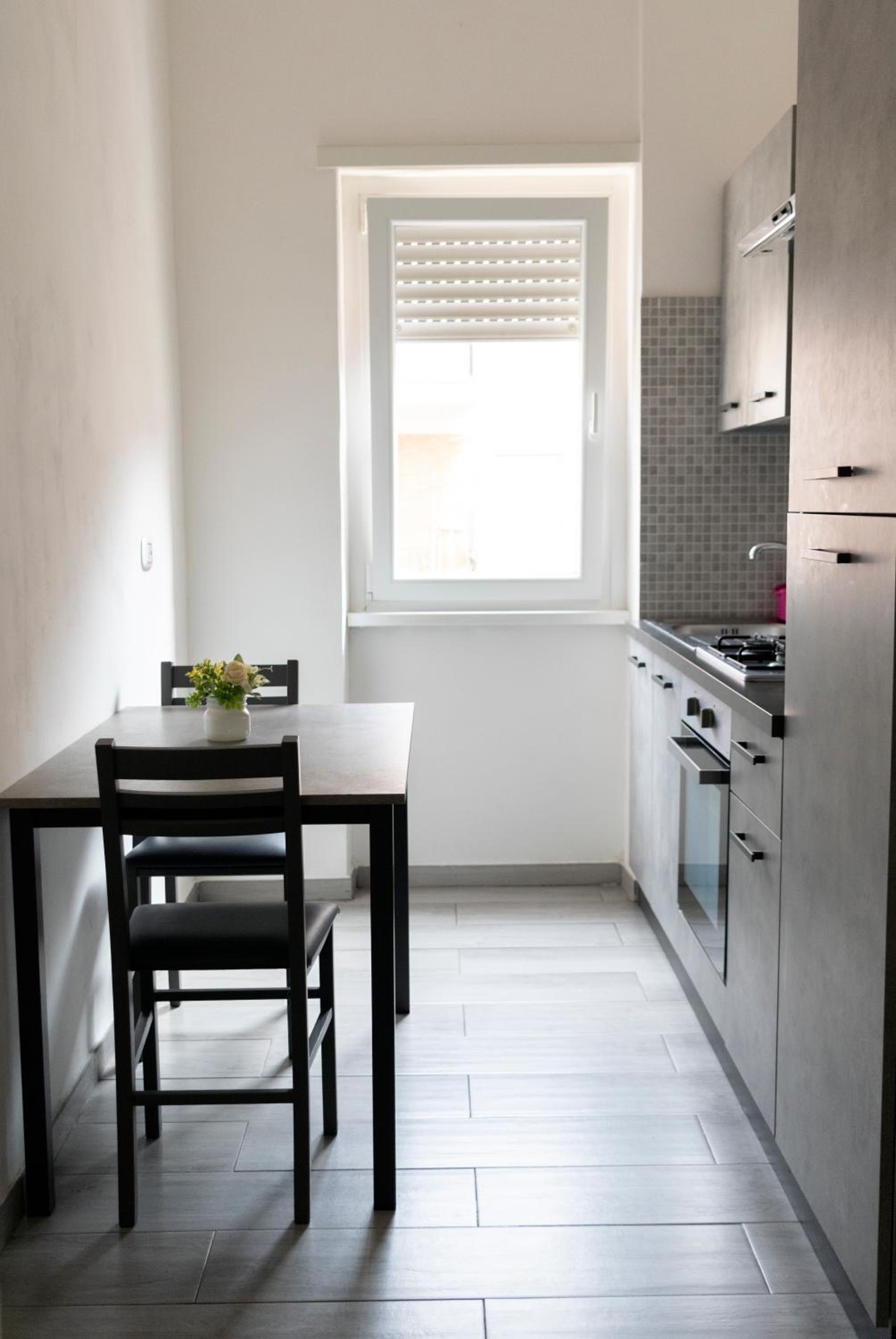 One-Bedroom Apartment - Photo 17