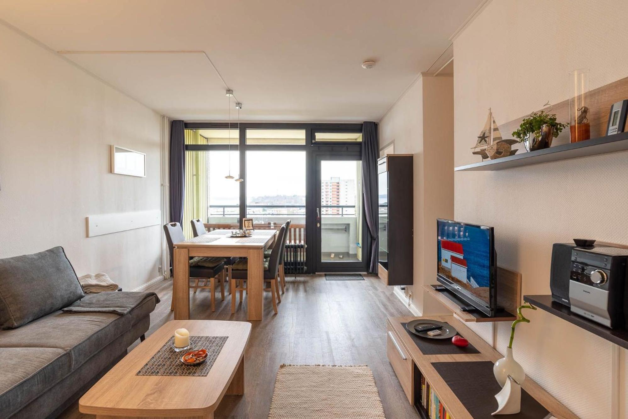 Apartment photo 2