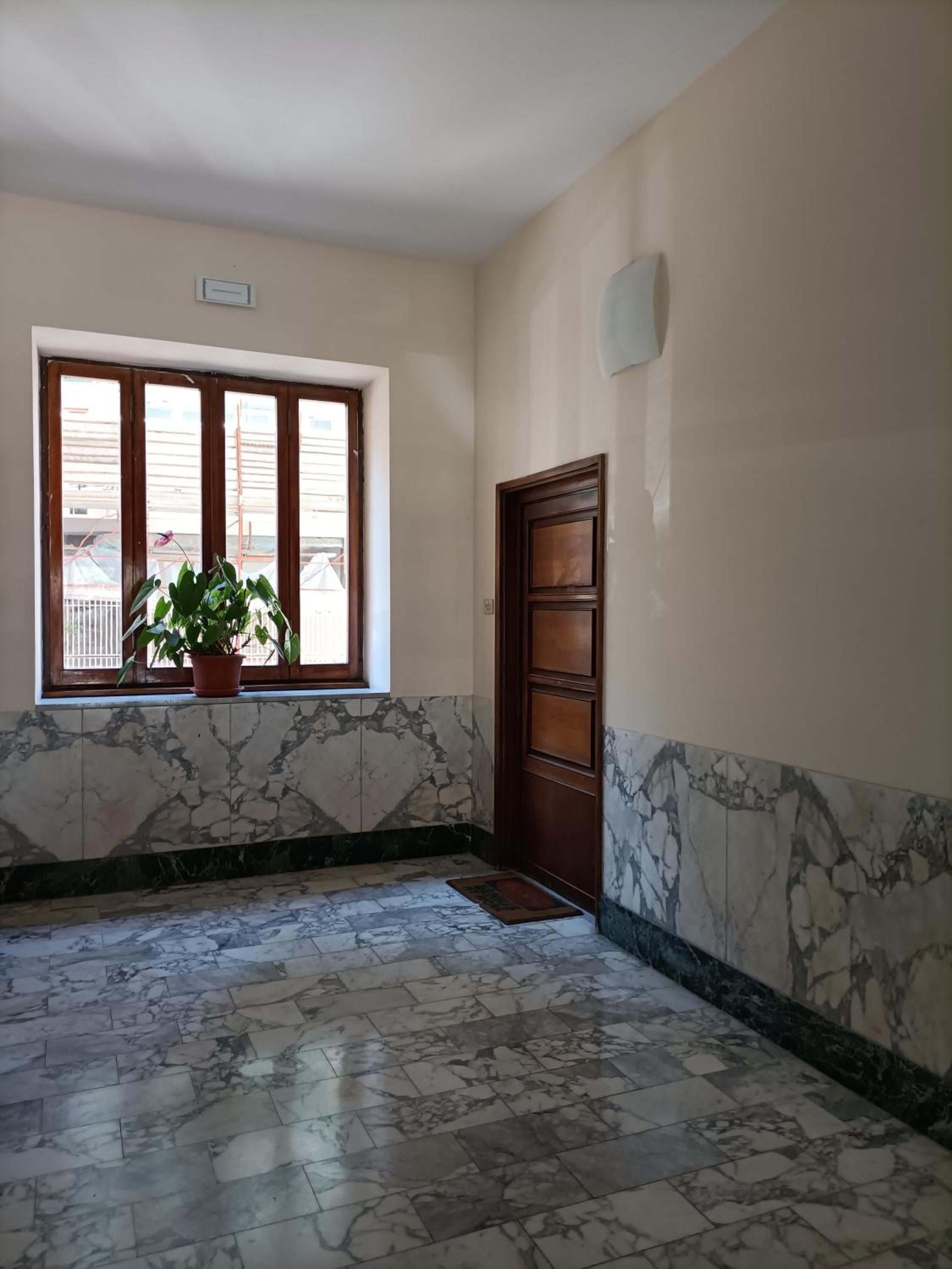 Maisonette photo 1