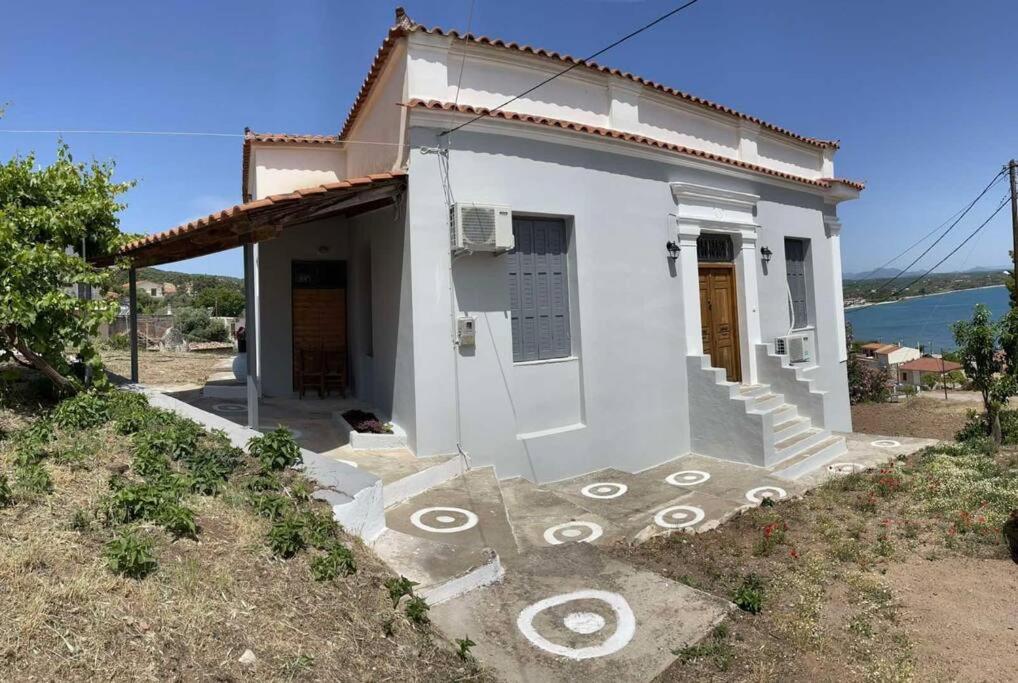 Two-Bedroom House photo 2
