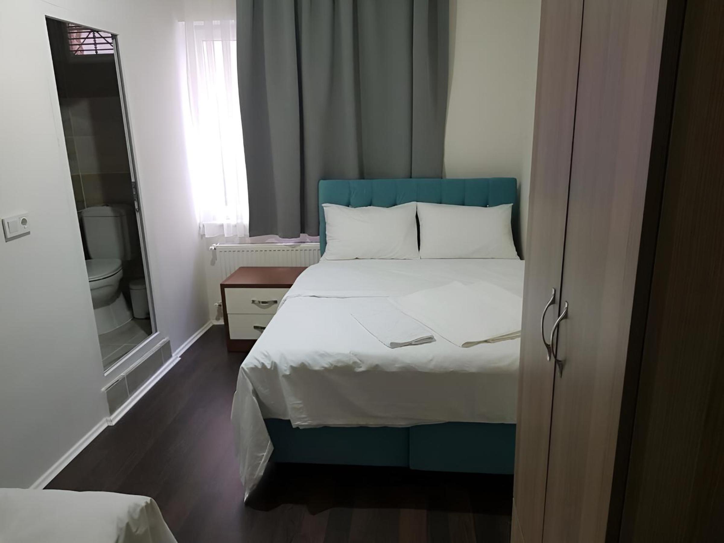 Deluxe Triple Room photo 2