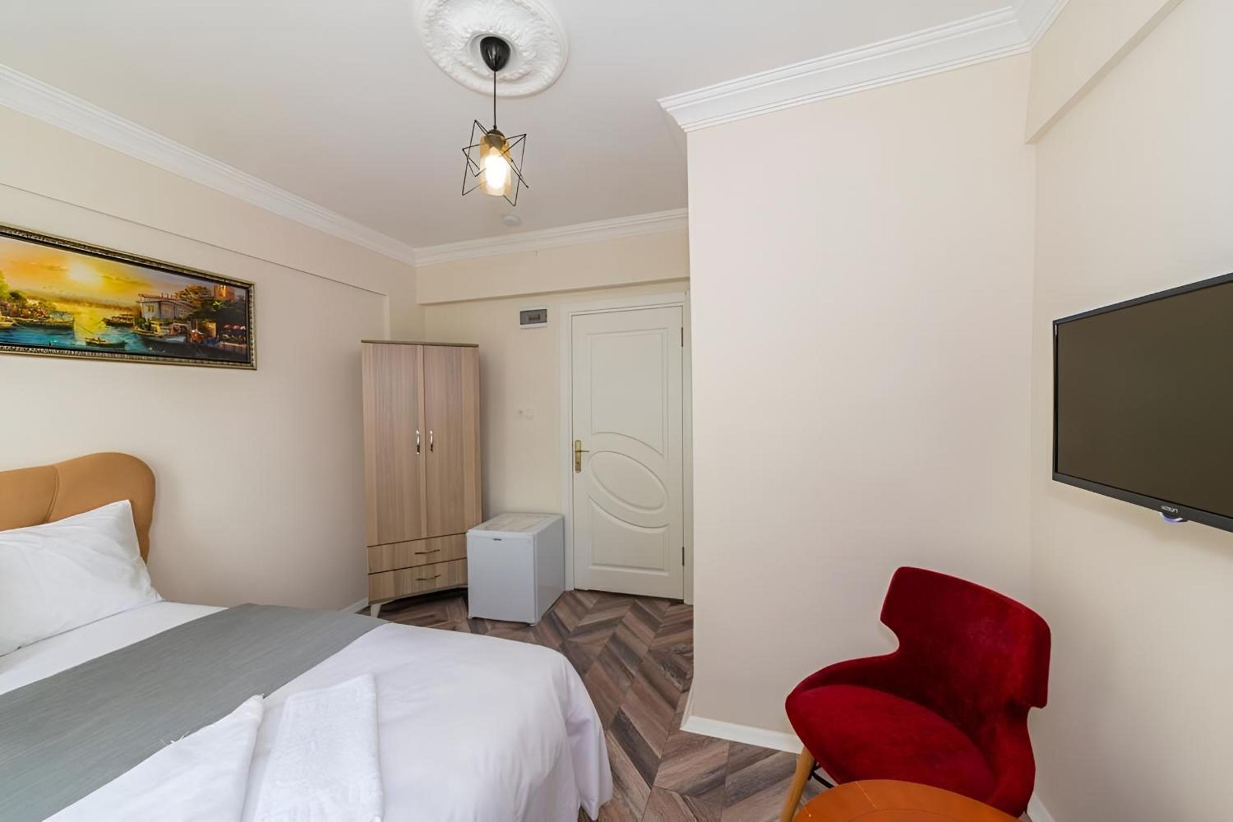 Deluxe Double Room photo 3