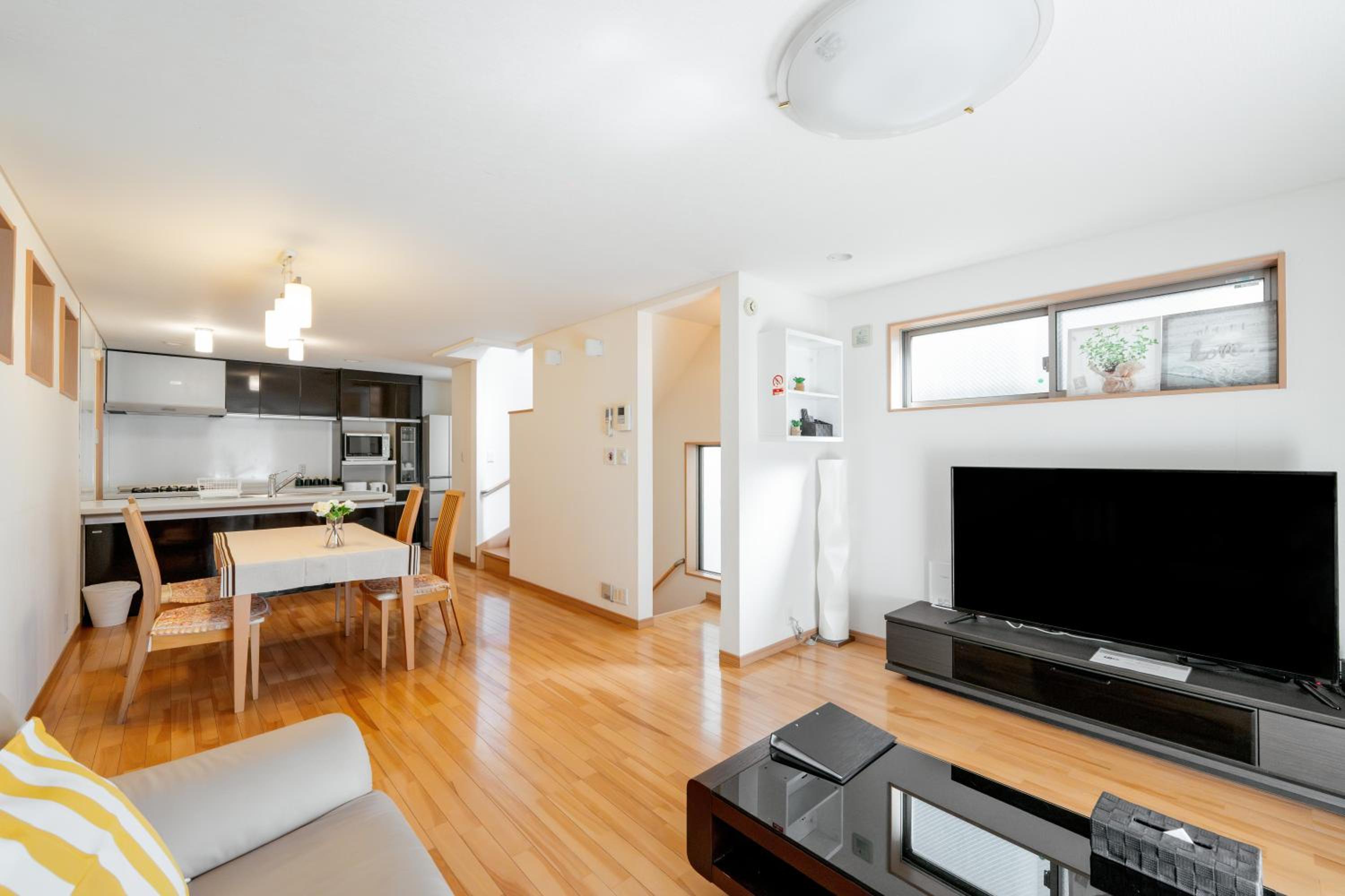 Three-Bedroom Villa photo 2