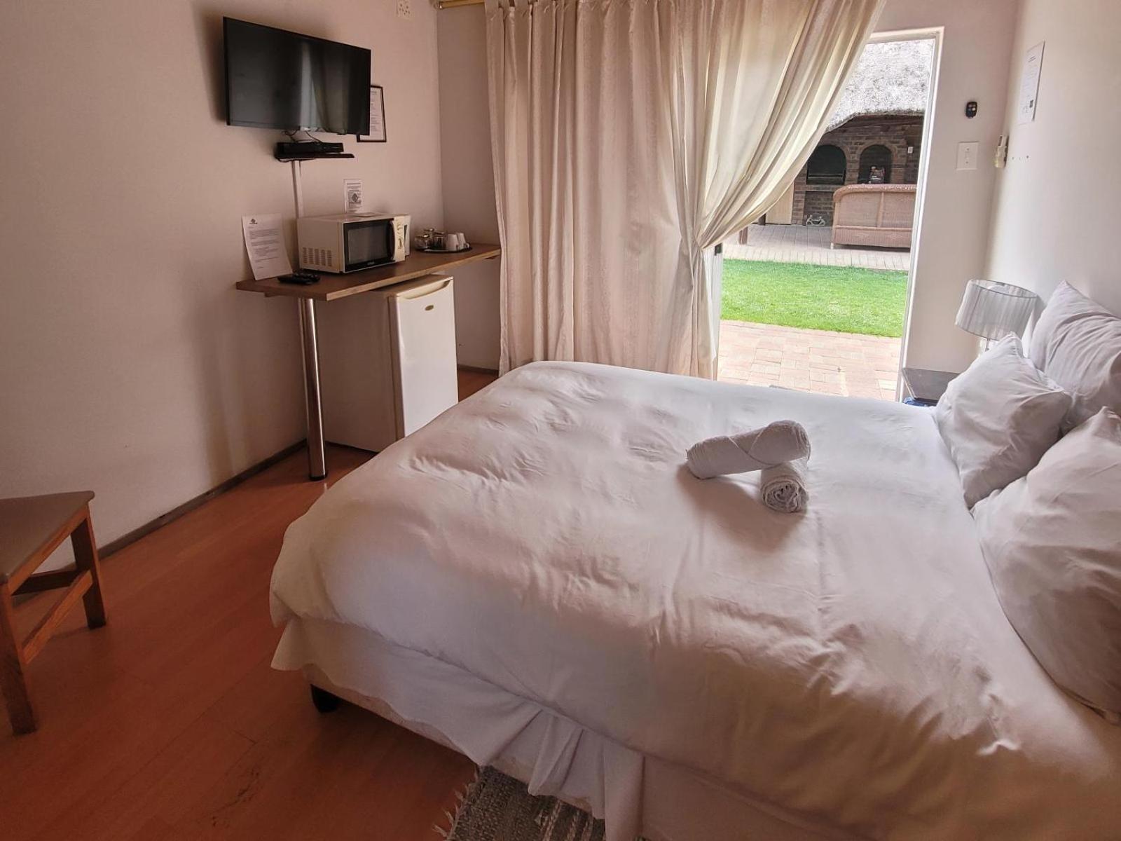 Standard Double Room photo 3