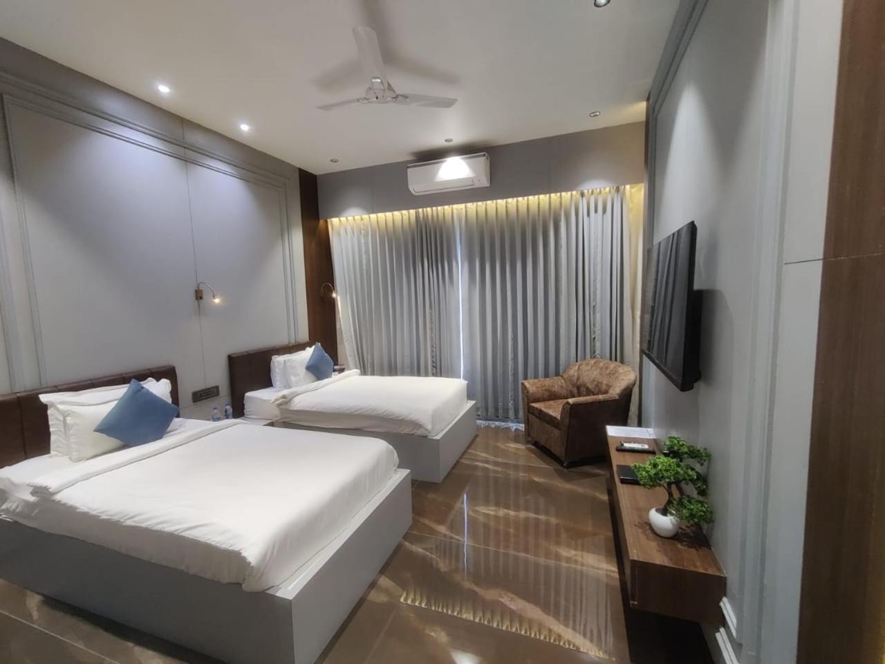 Superior Deluxe Twin Room
