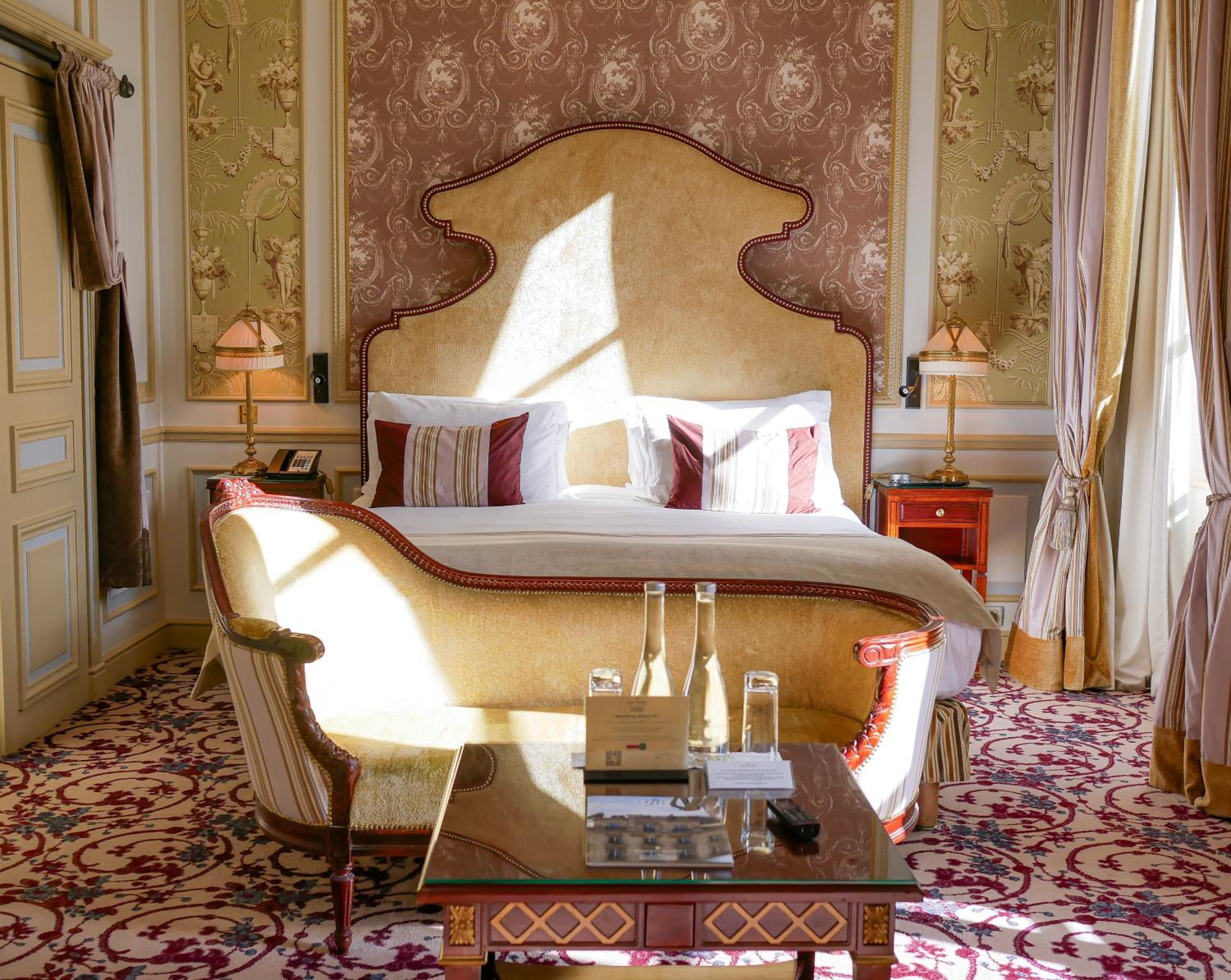 Junior King Suite - Photo 12