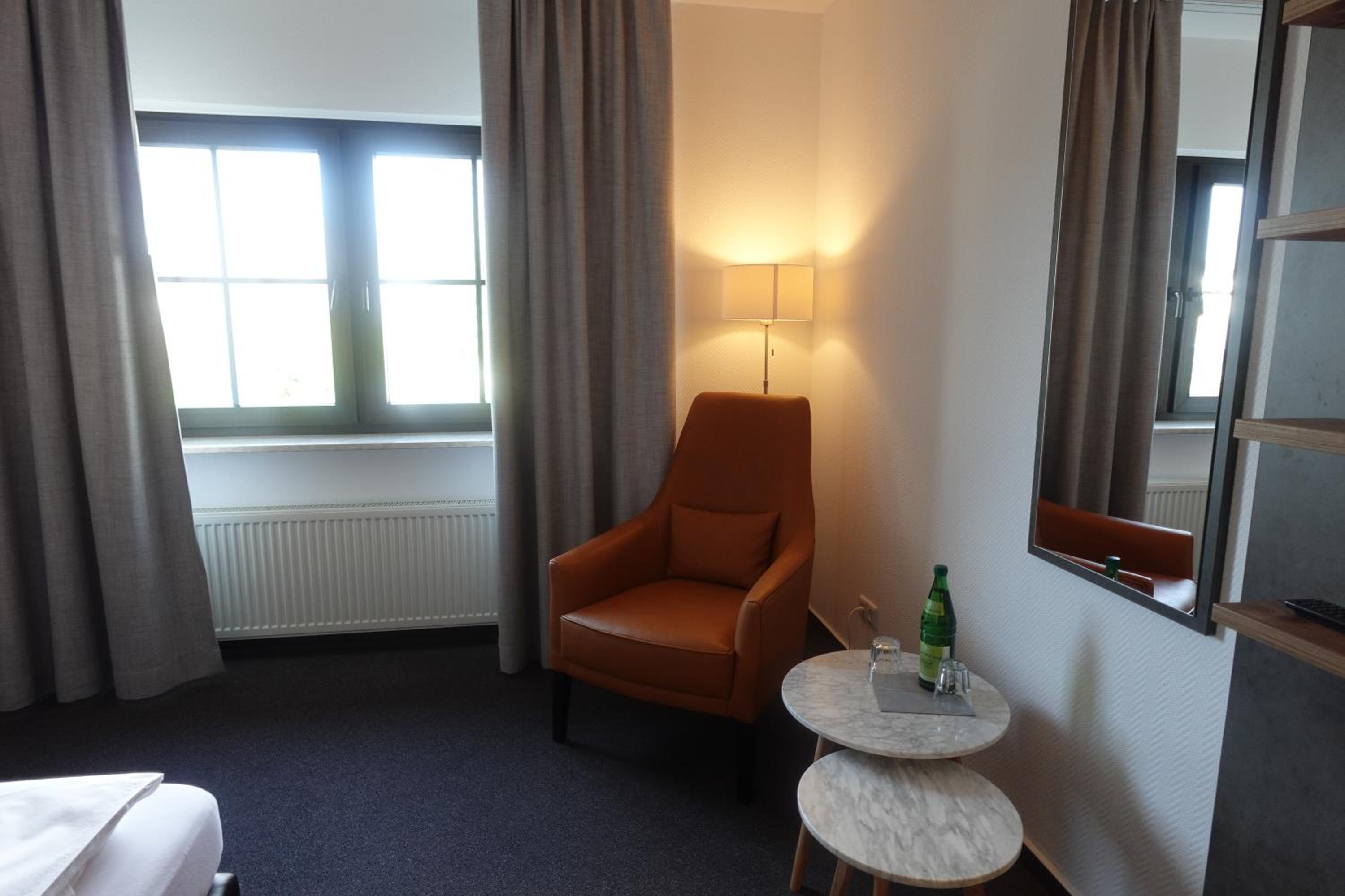 Double or Twin Room - Photo 5