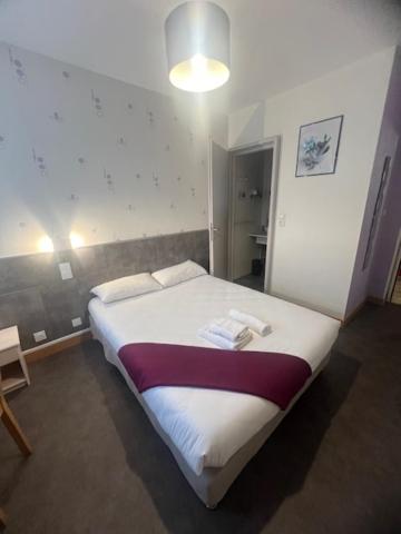 Double Room - Photo 6