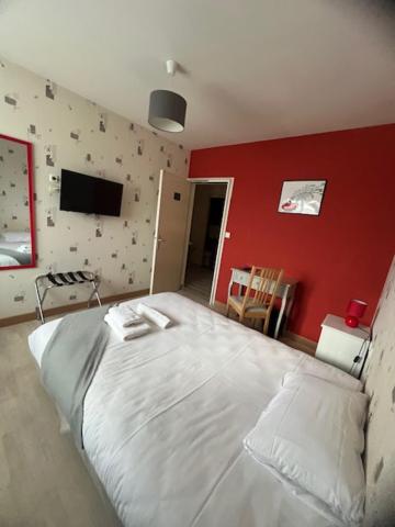 Double Room - Photo 1