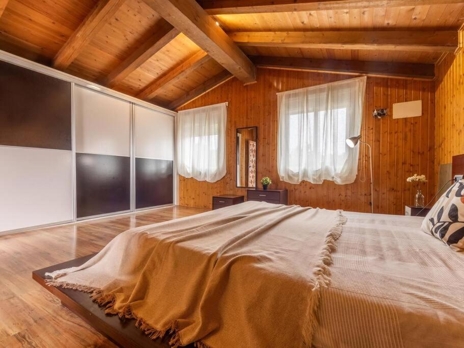 Casa de cinco habitaciones