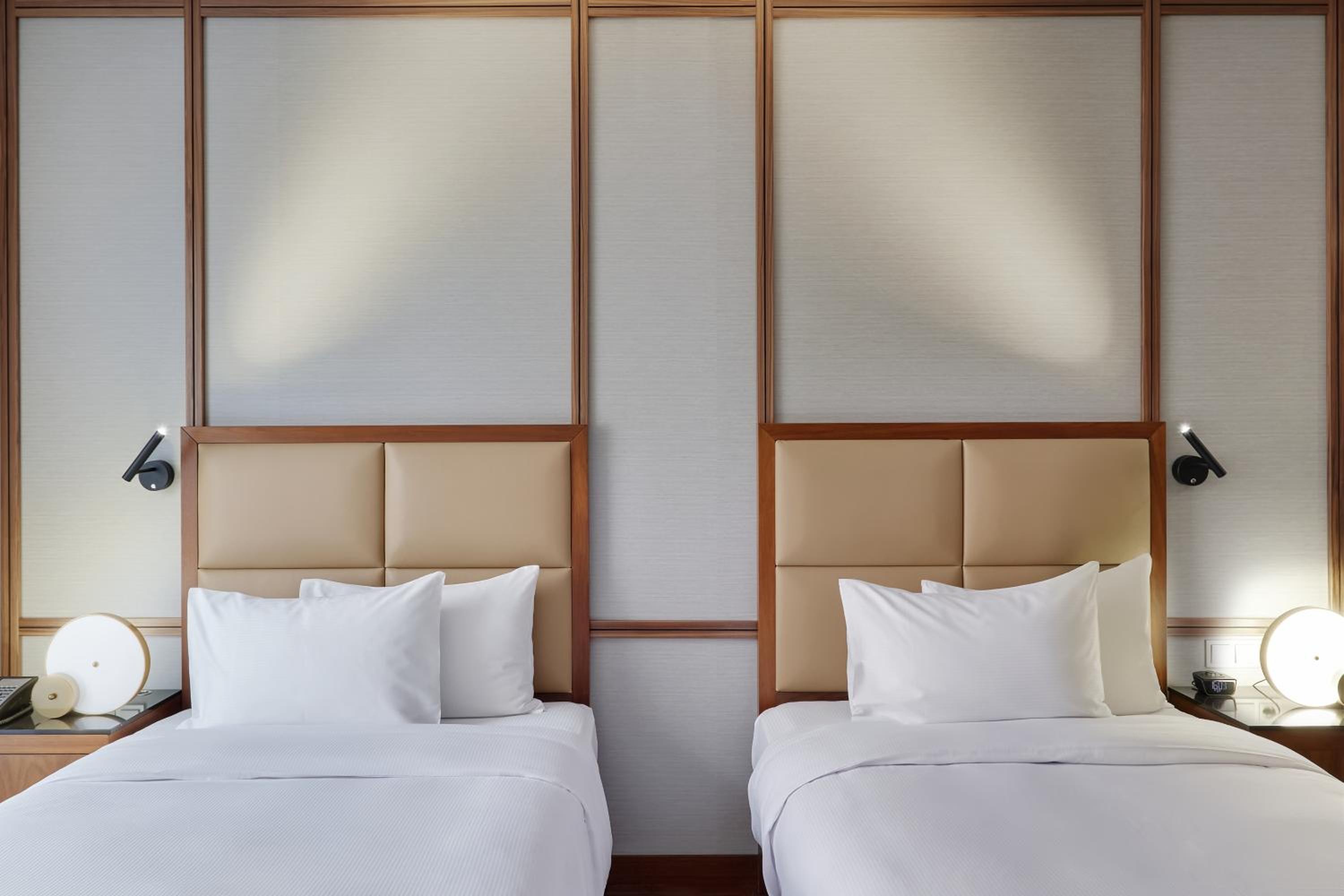 Twin Room - Photo 5