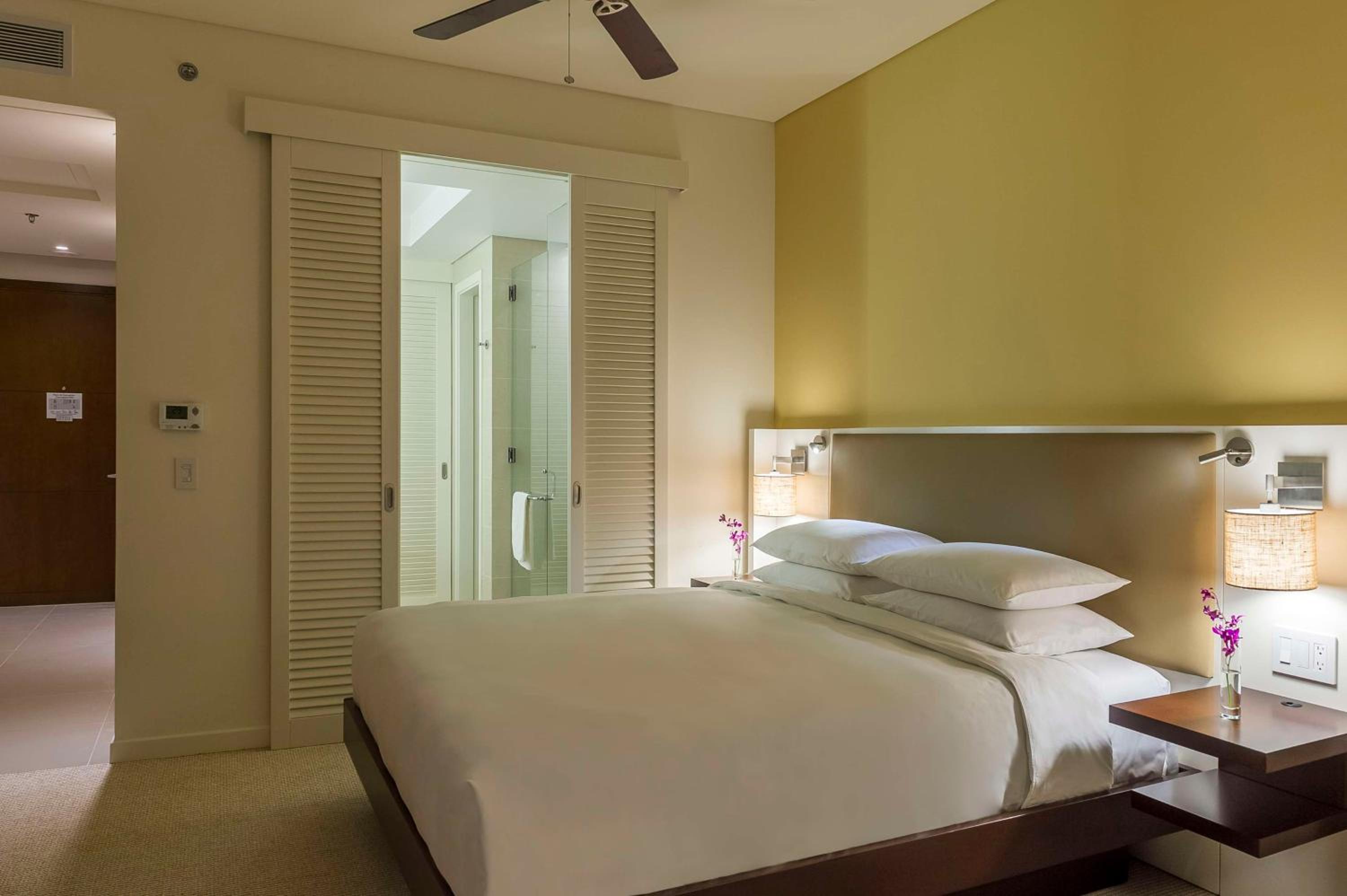 King Room with Bay View photo 1