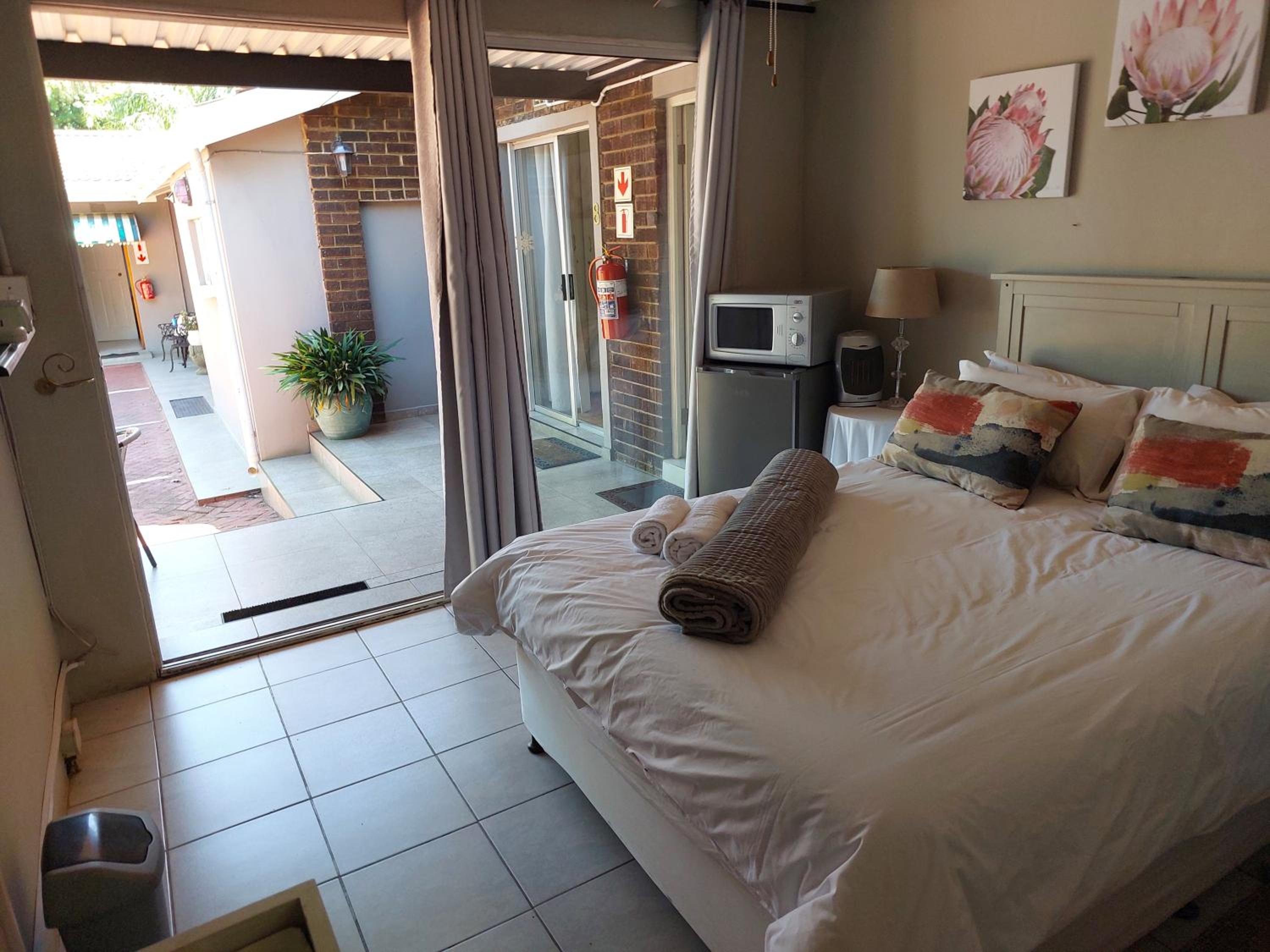 Standard Double Room photo 2