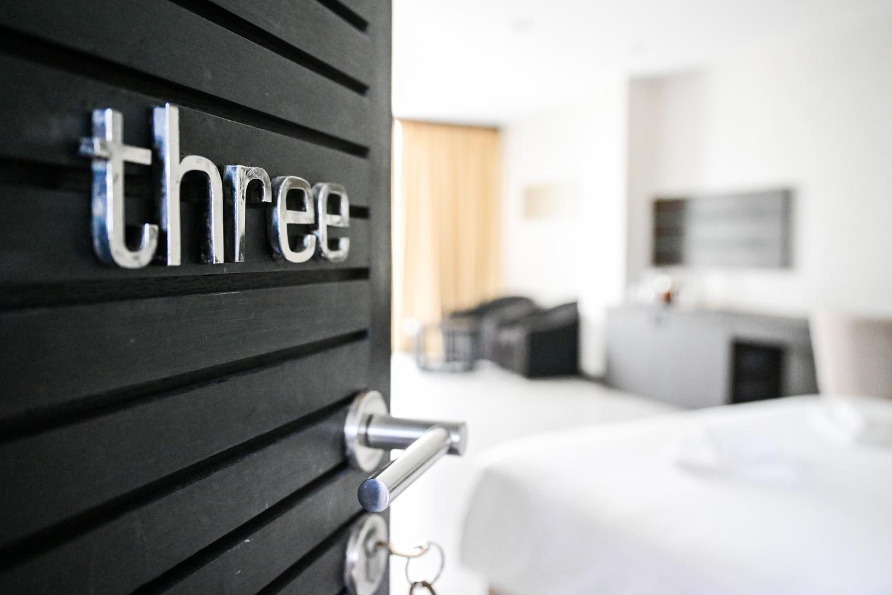 Superior Double Room with Partial Sea View photo 3