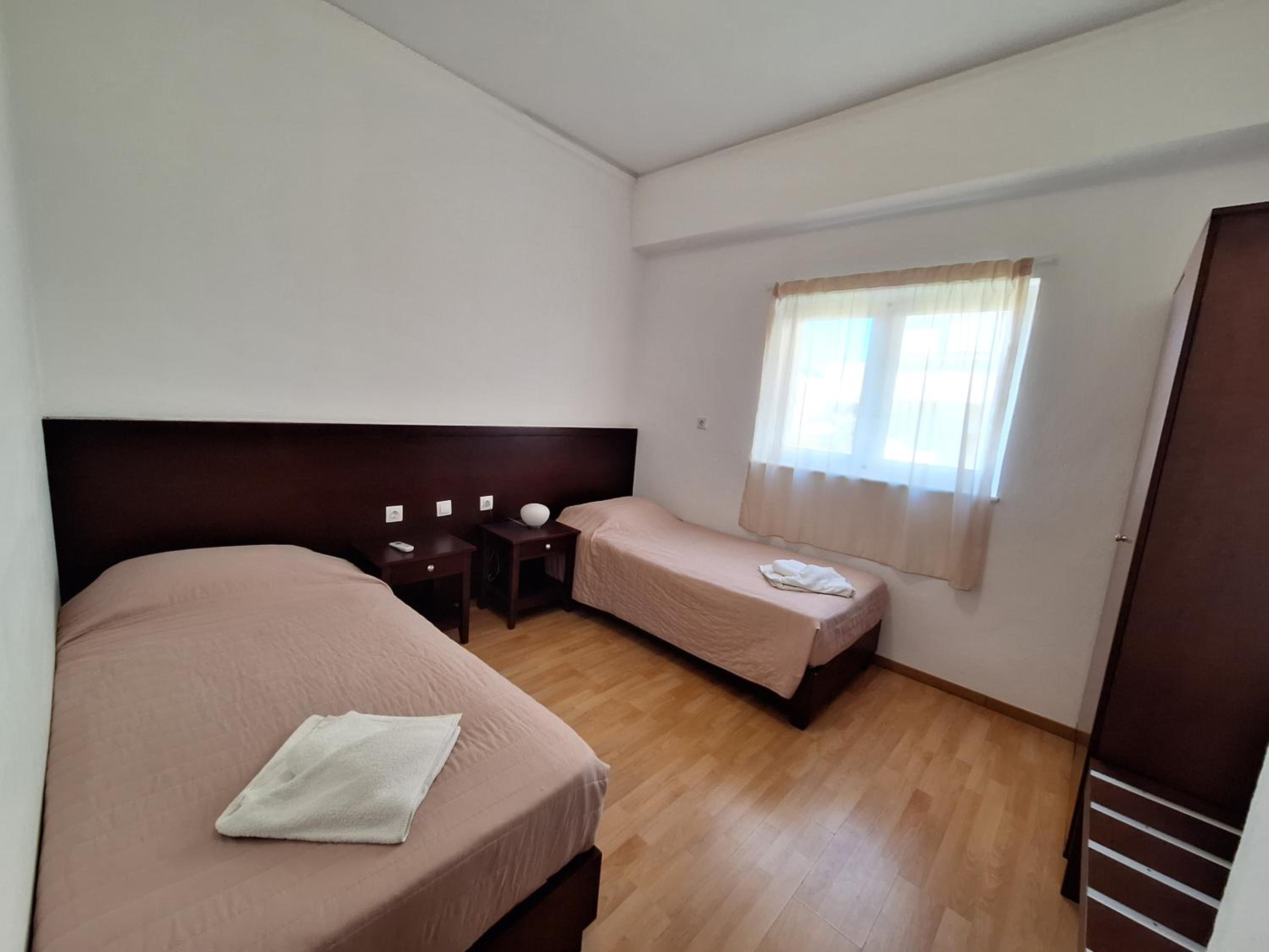  Two Bedroom Apartment with Pool View - Photo 4