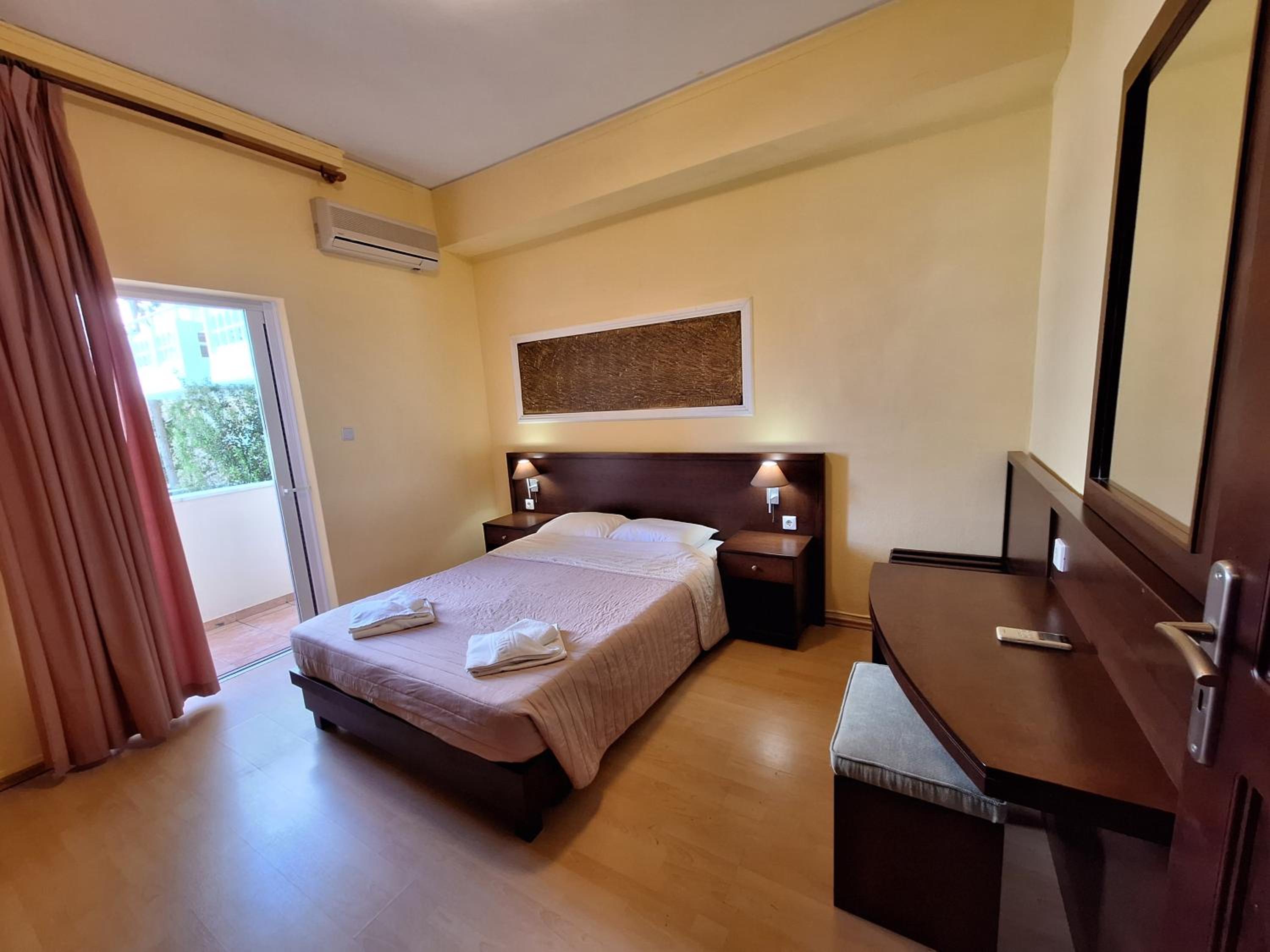  Two Bedroom Apartment with Pool View - Photo 9