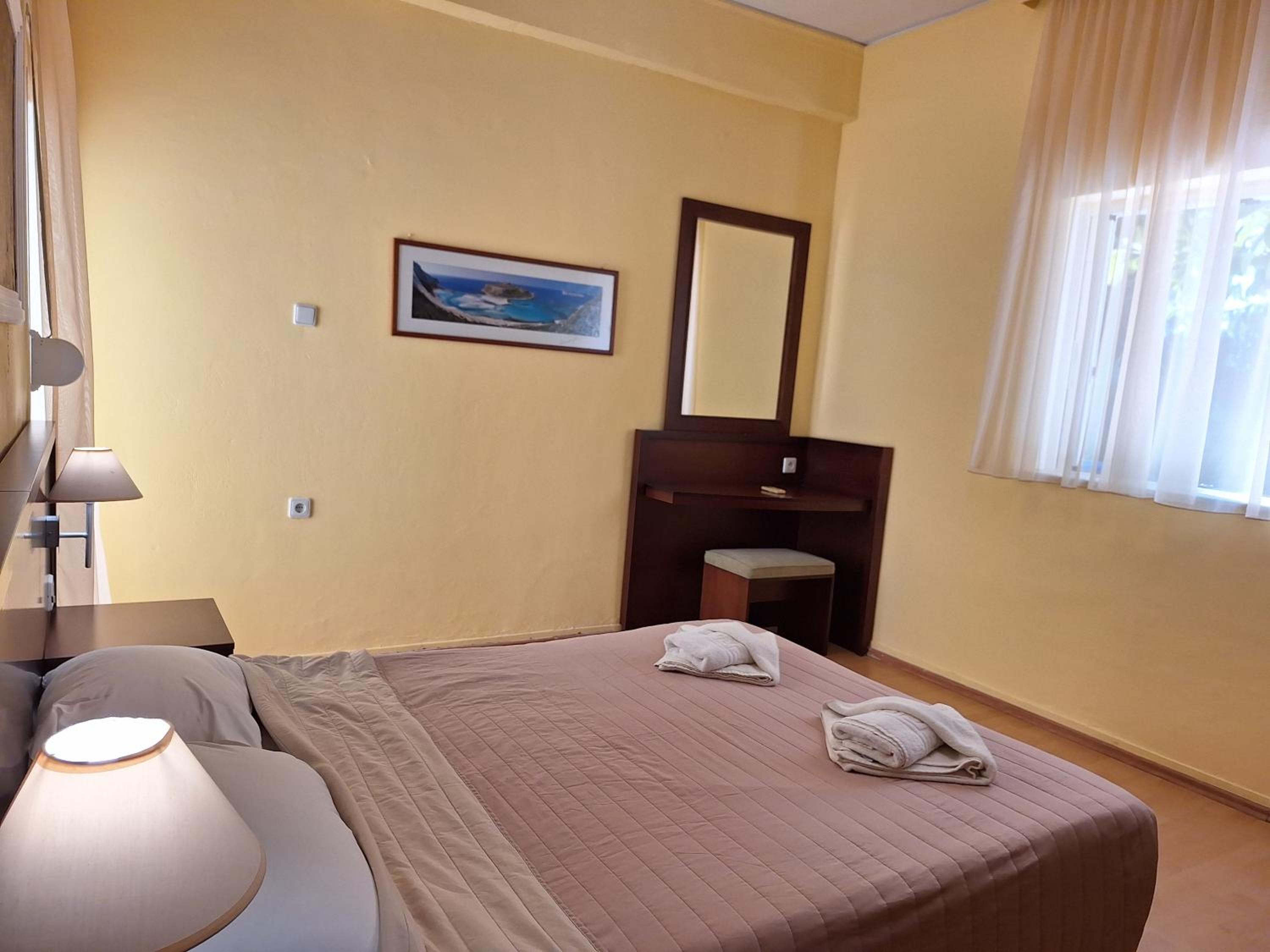  Two Bedroom Apartment with Pool View - Photo 5