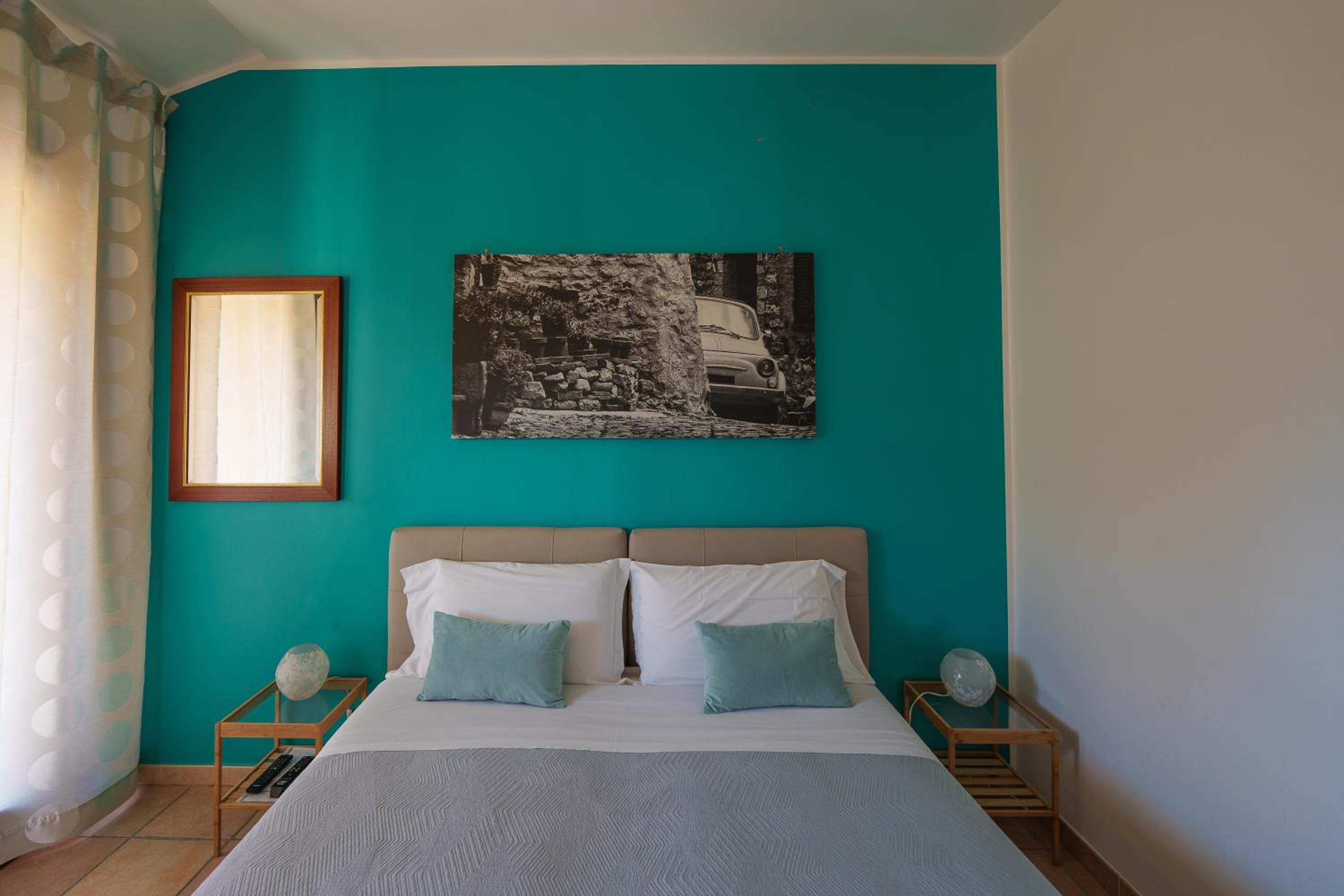 Double or Twin Room - Photo 2