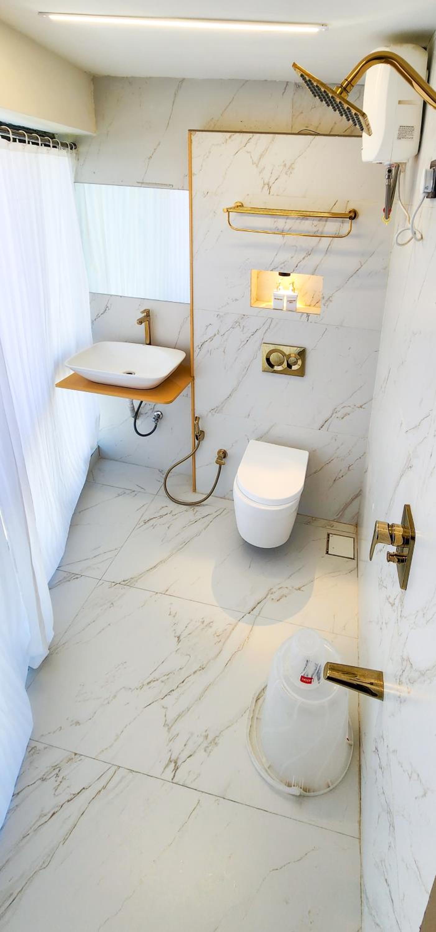 Suite with Spa Bath - Photo 2