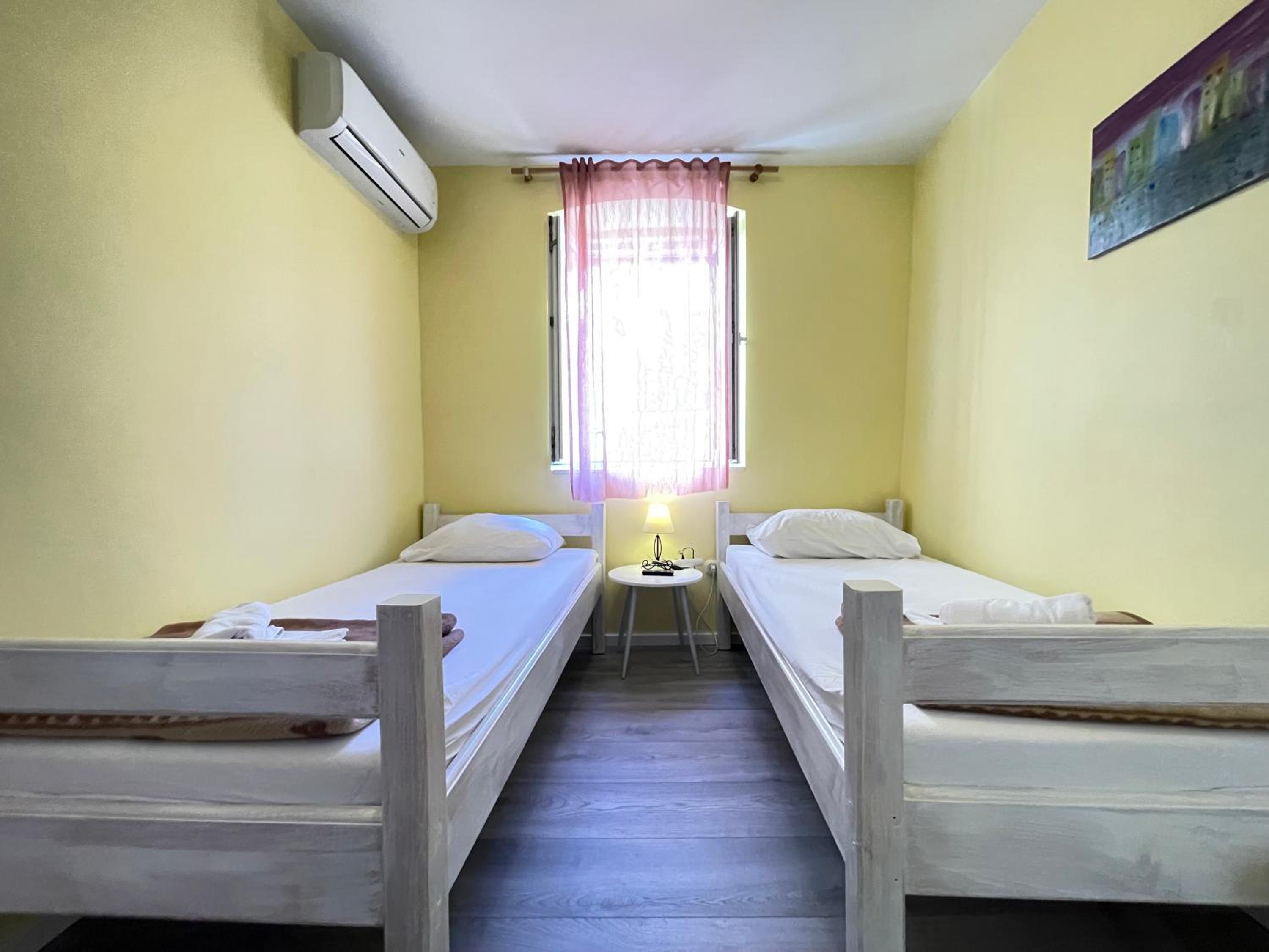 Twin Room with Shared Toilet