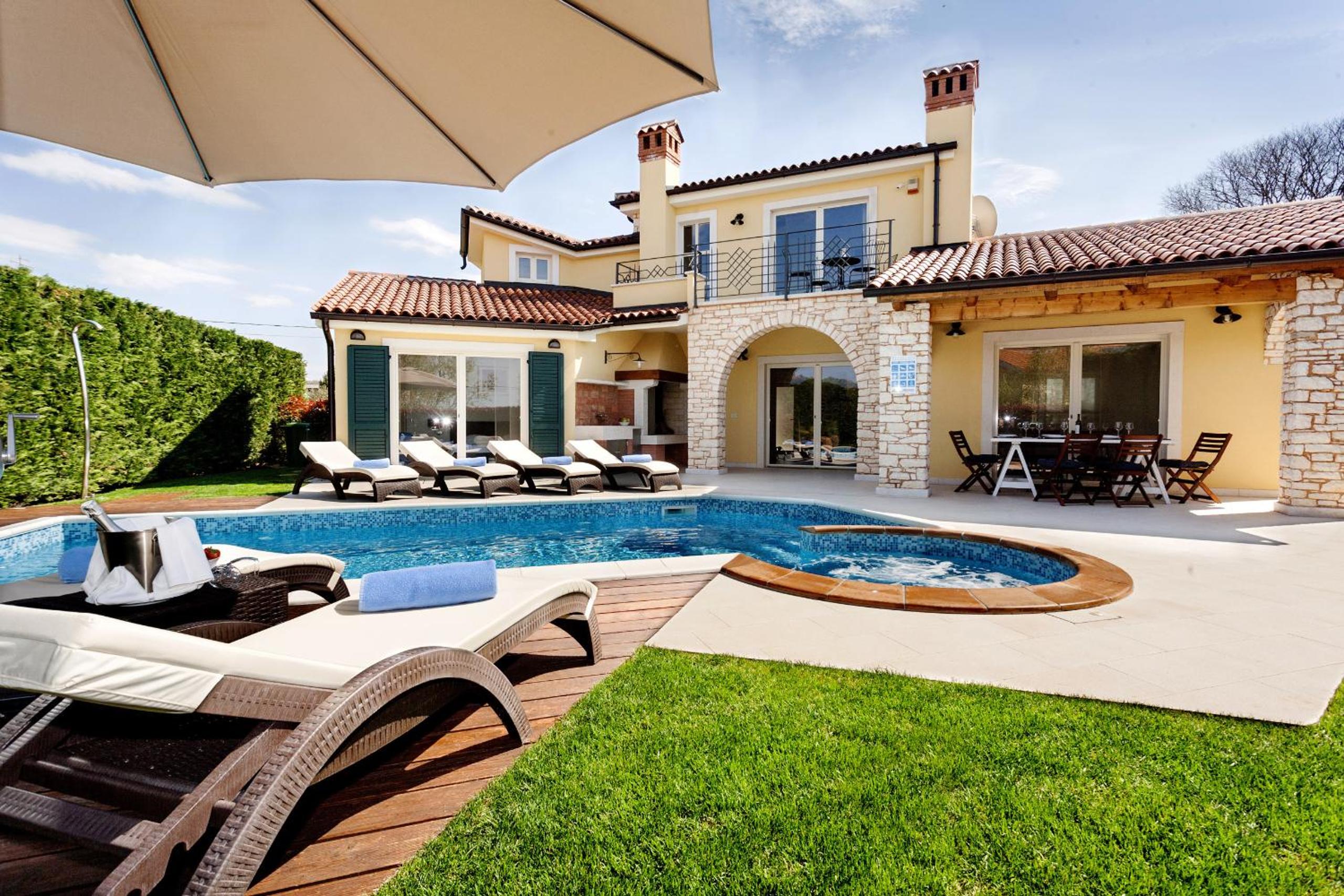 Villa with Private Pool photo 2