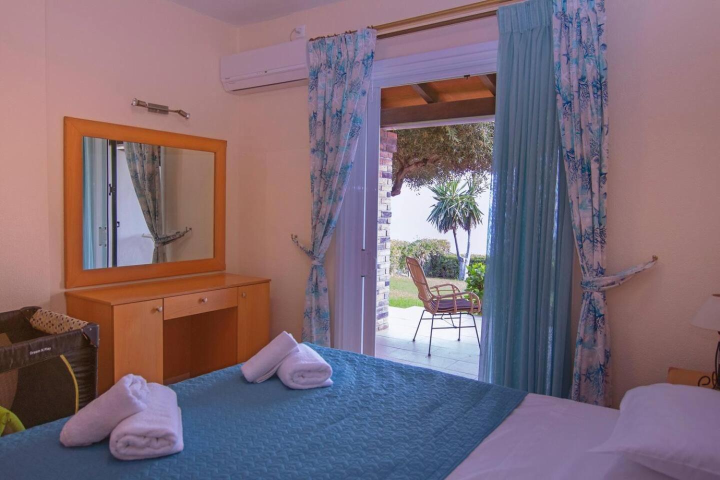 Apartment with Sea View photo 1