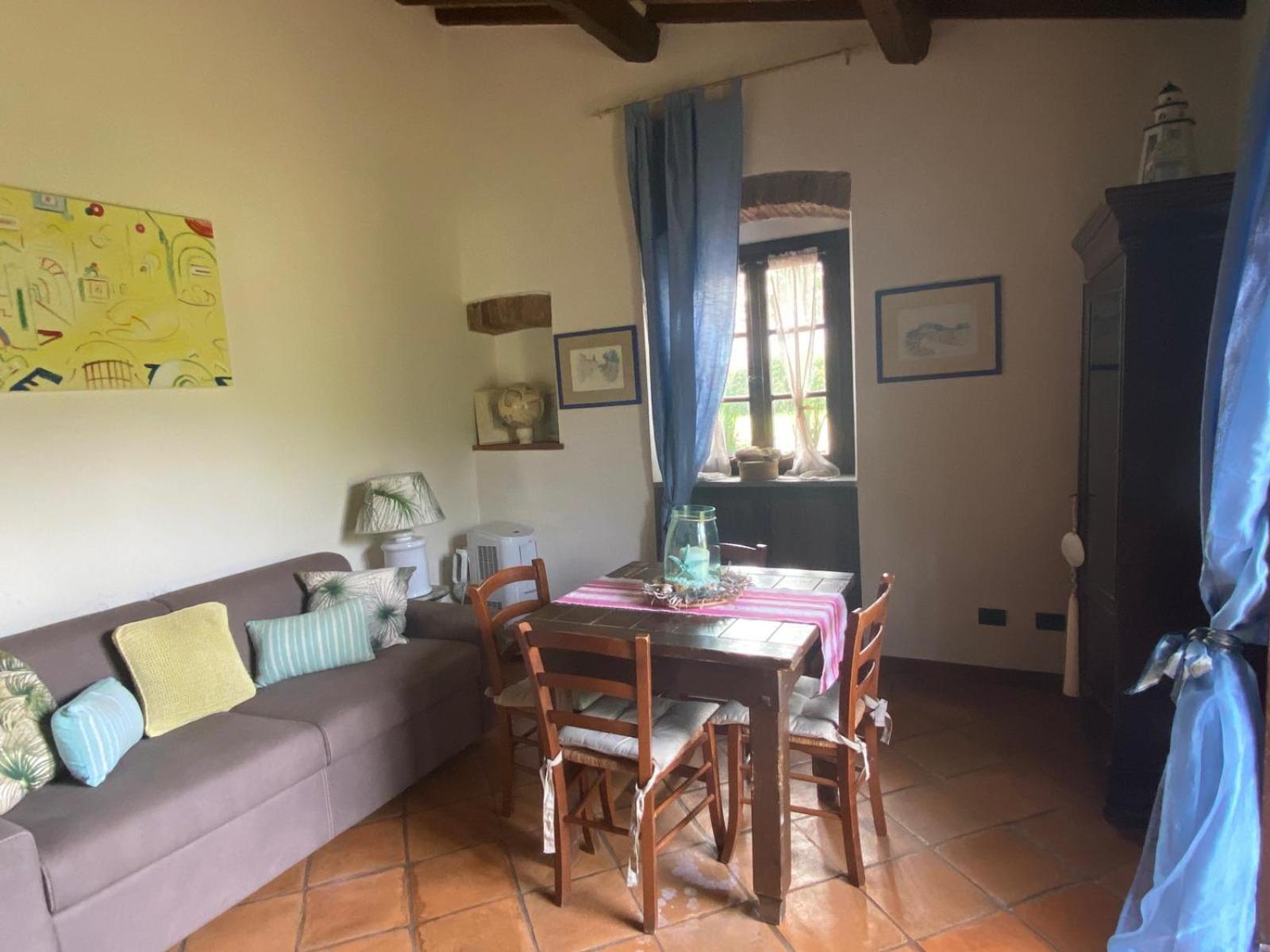 One-Bedroom House photo 2