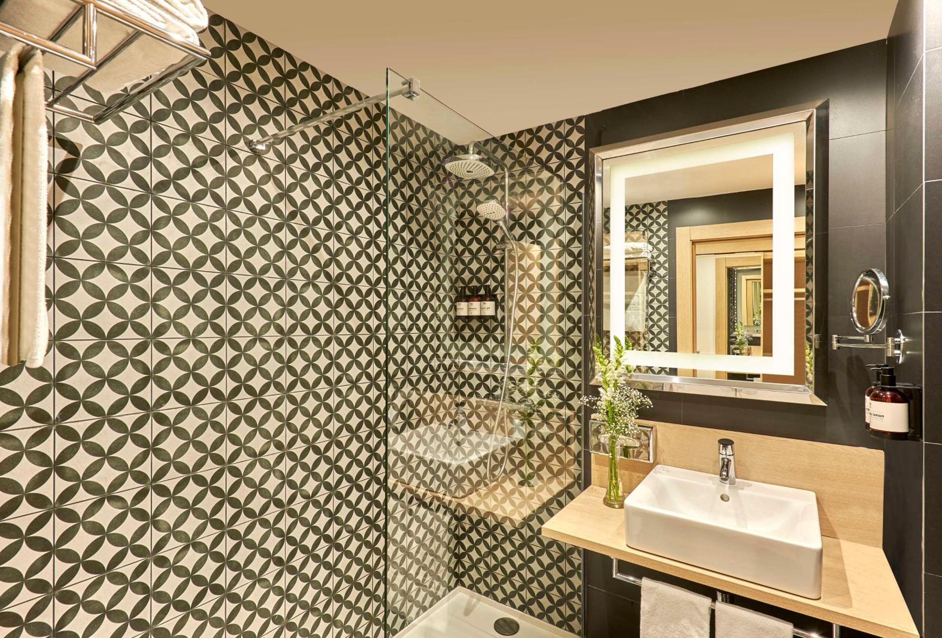Standard Double or Twin Room - Photo 4