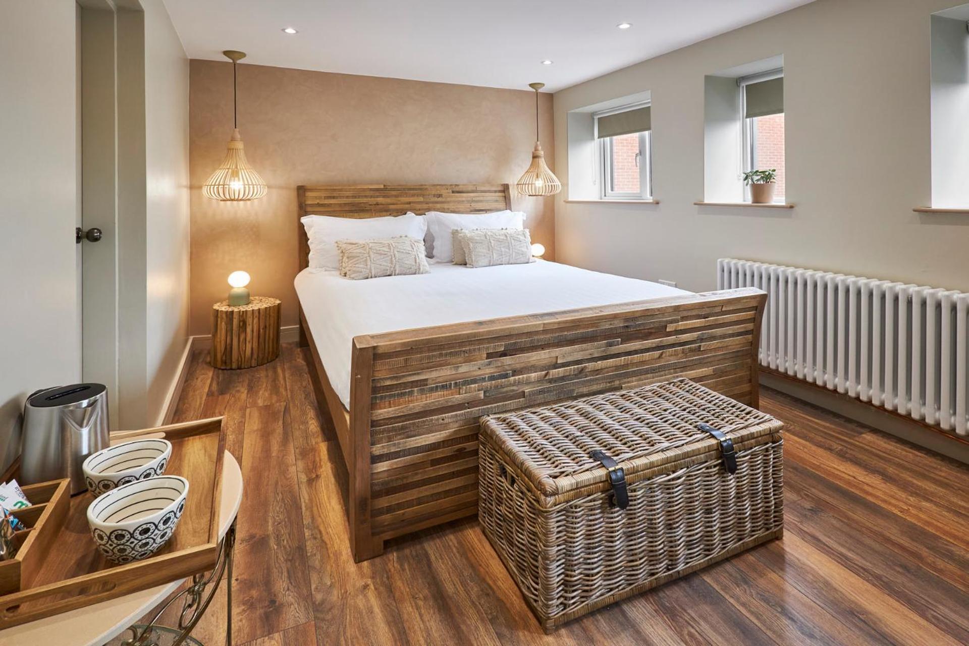 Deluxe King Suite