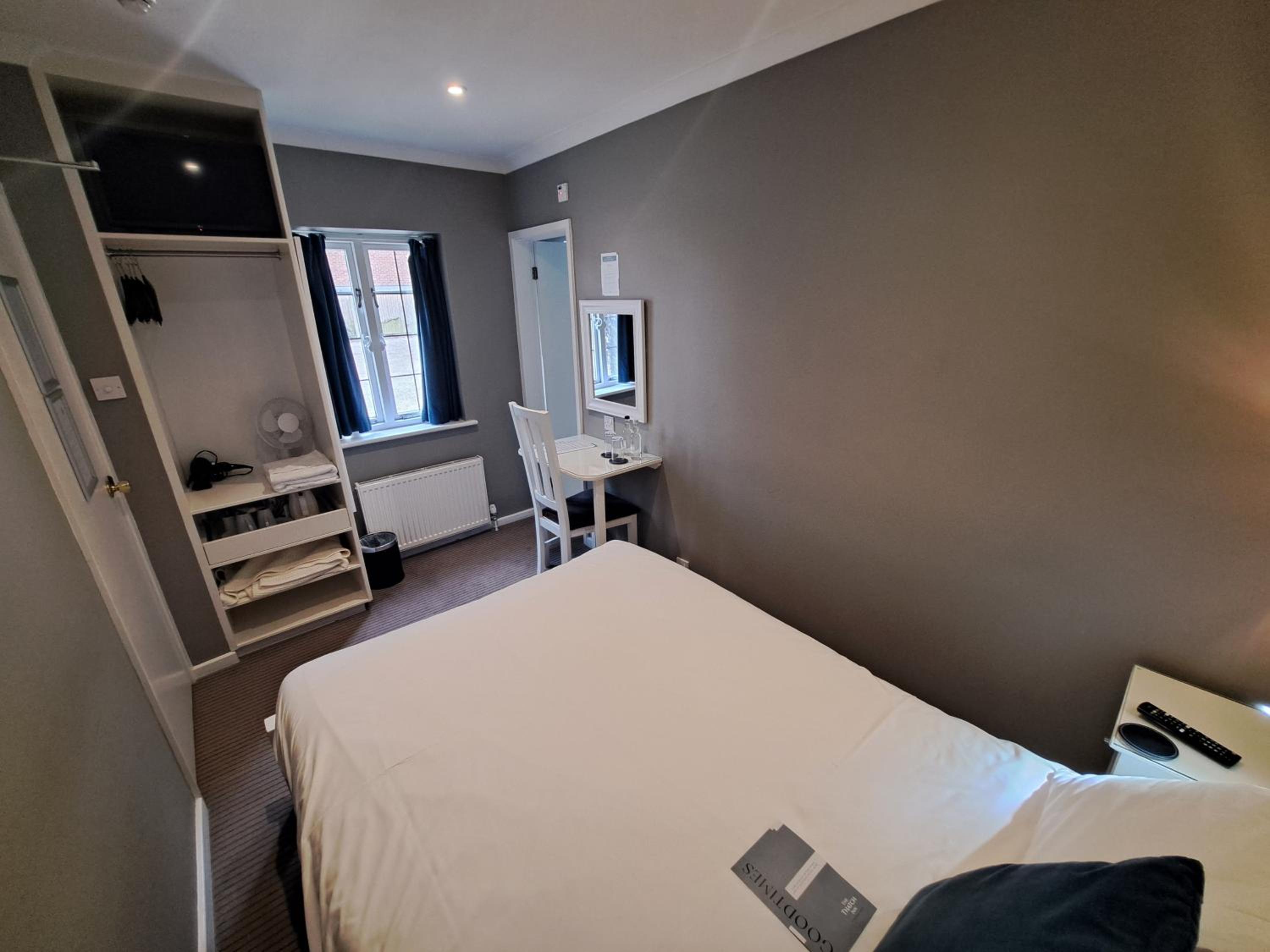 Single Room photo 3