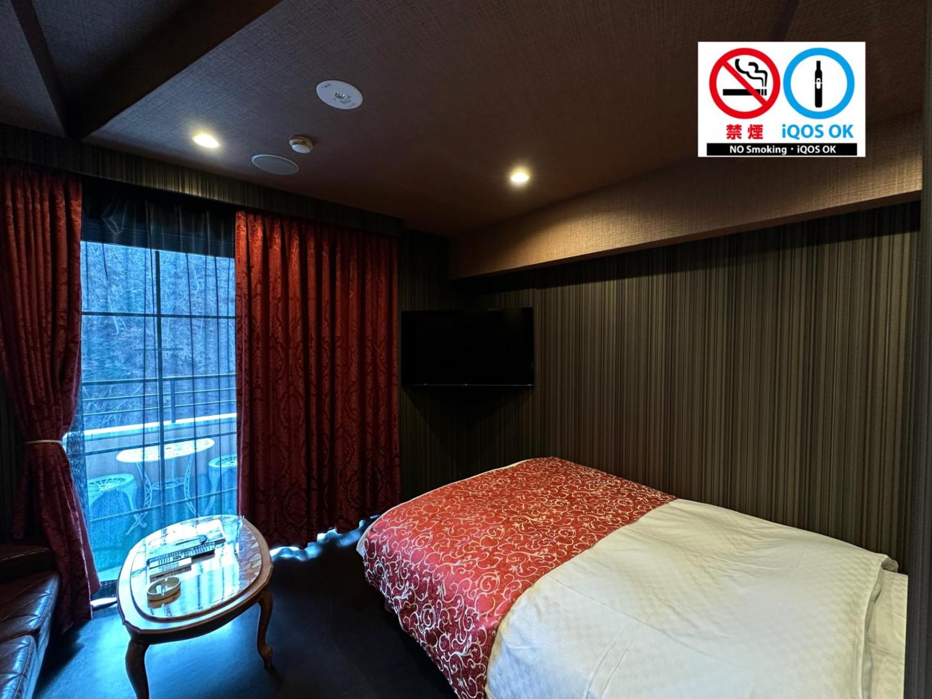 Small Double Room - Photo 18