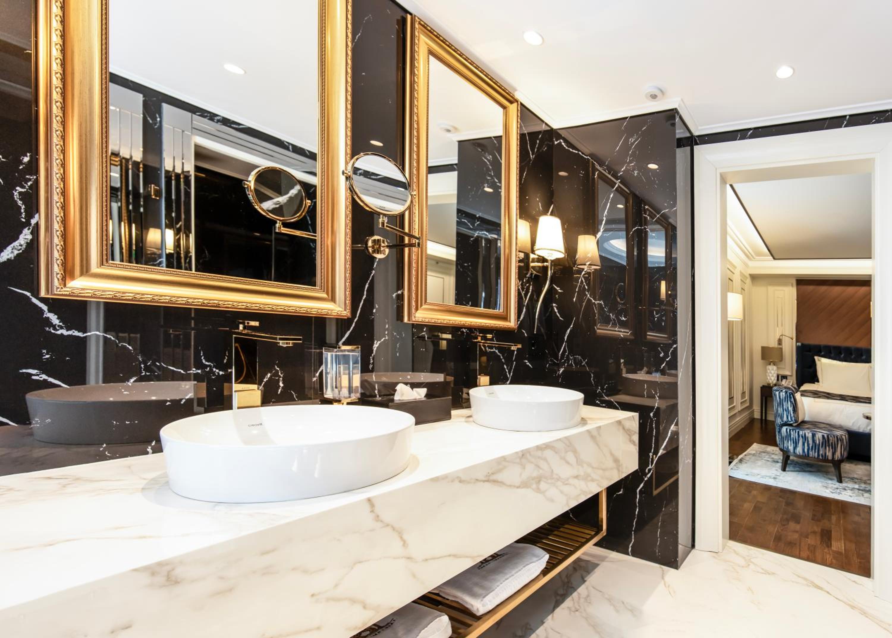 Royal Suite photo 3