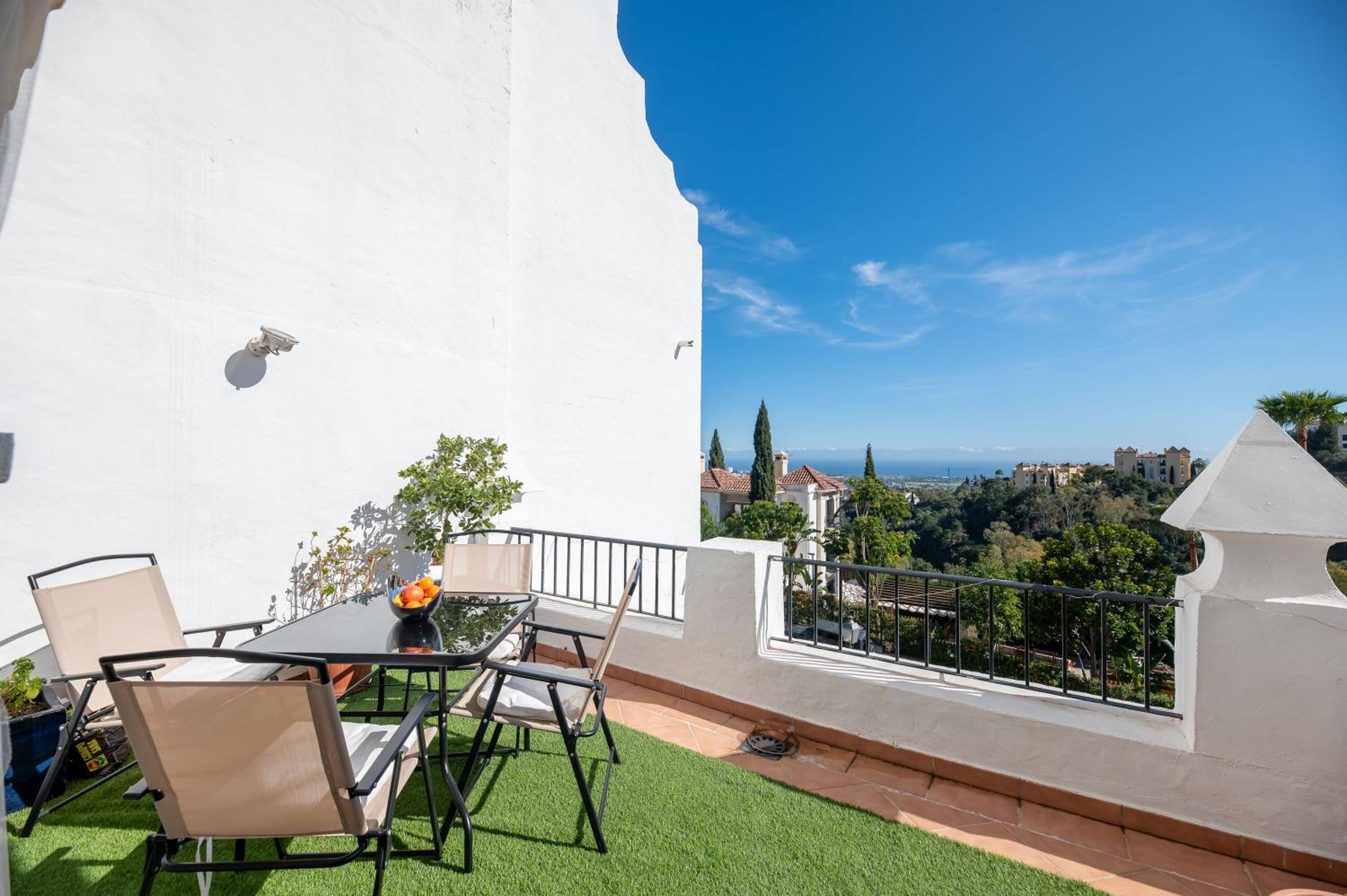 Superior One-Bedroom Apartment with Balcony photo 2