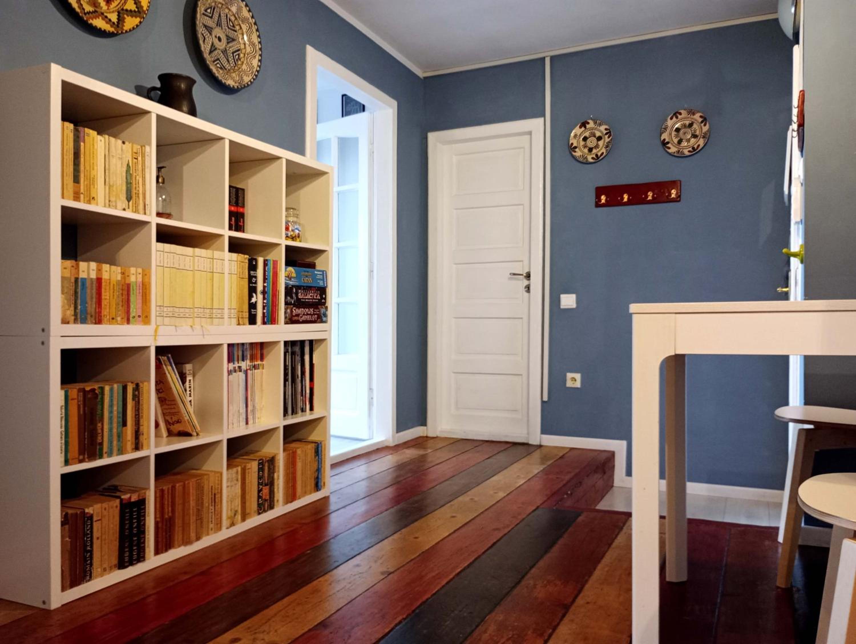 Two-Bedroom Apartment - Photo 16