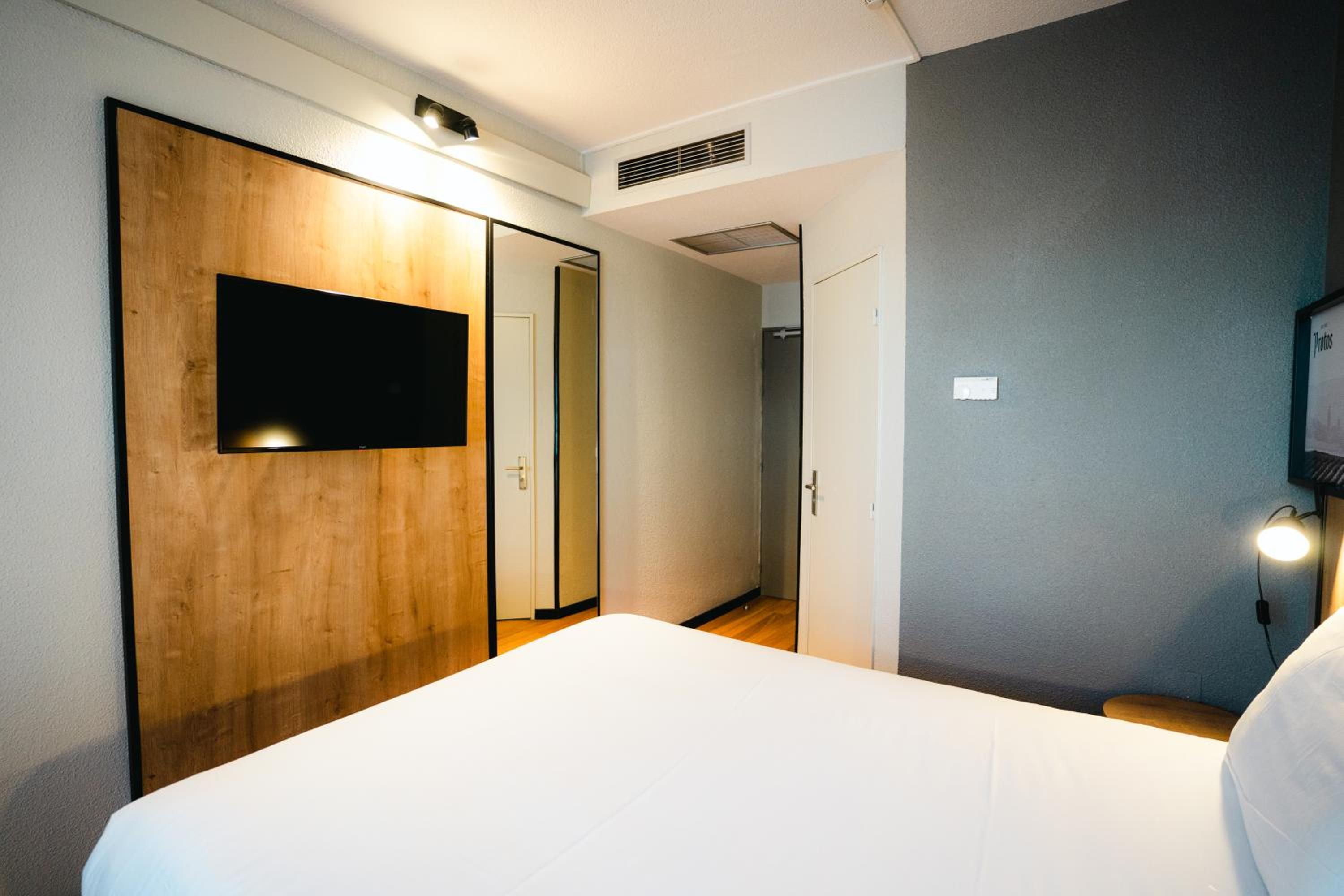 Double Room - Photo 7