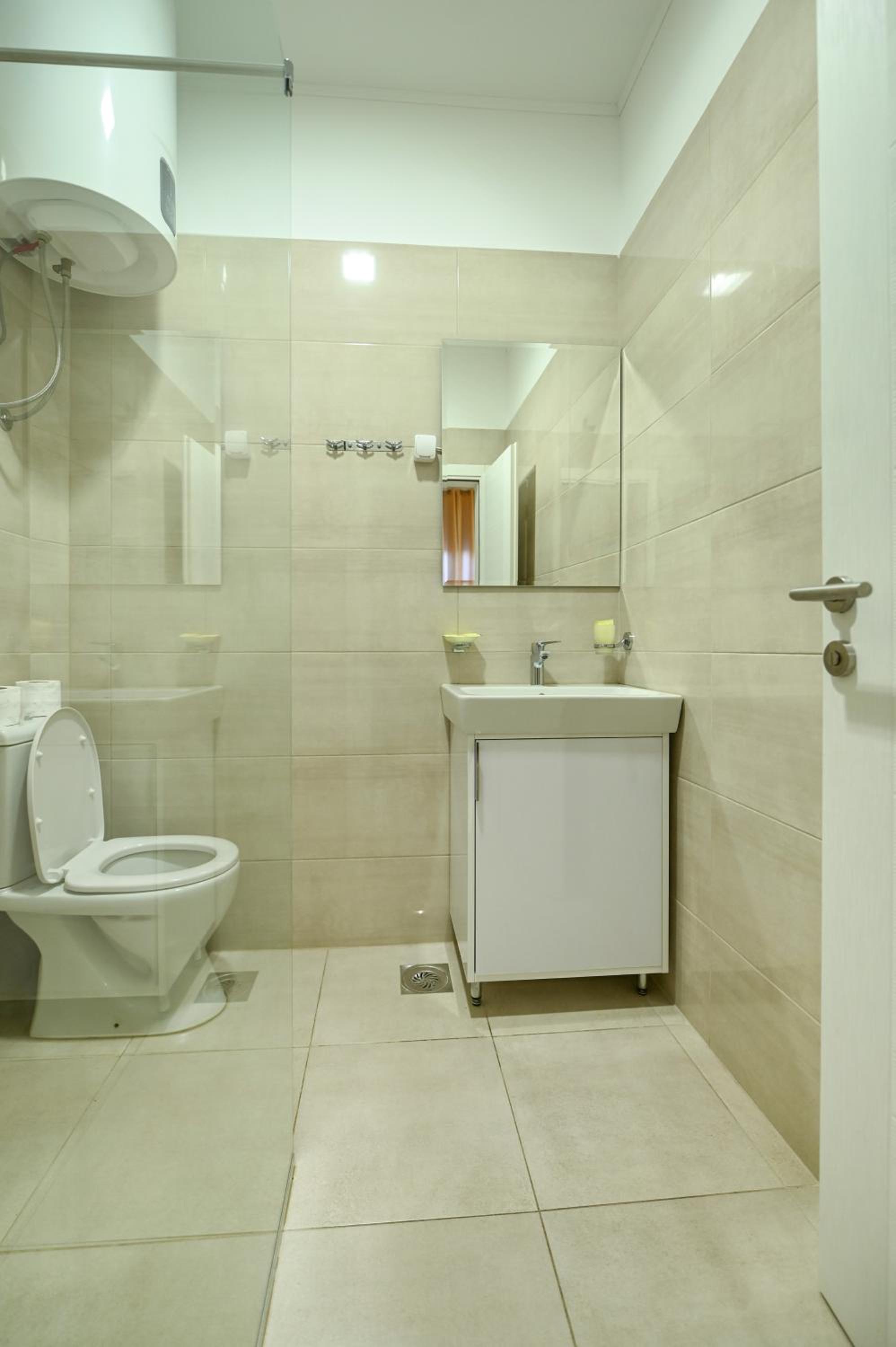 Superior Triple Room - Photo 18