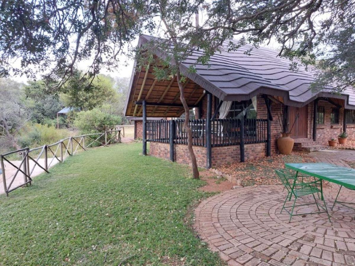 Three-Bedroom Chalet photo 1
