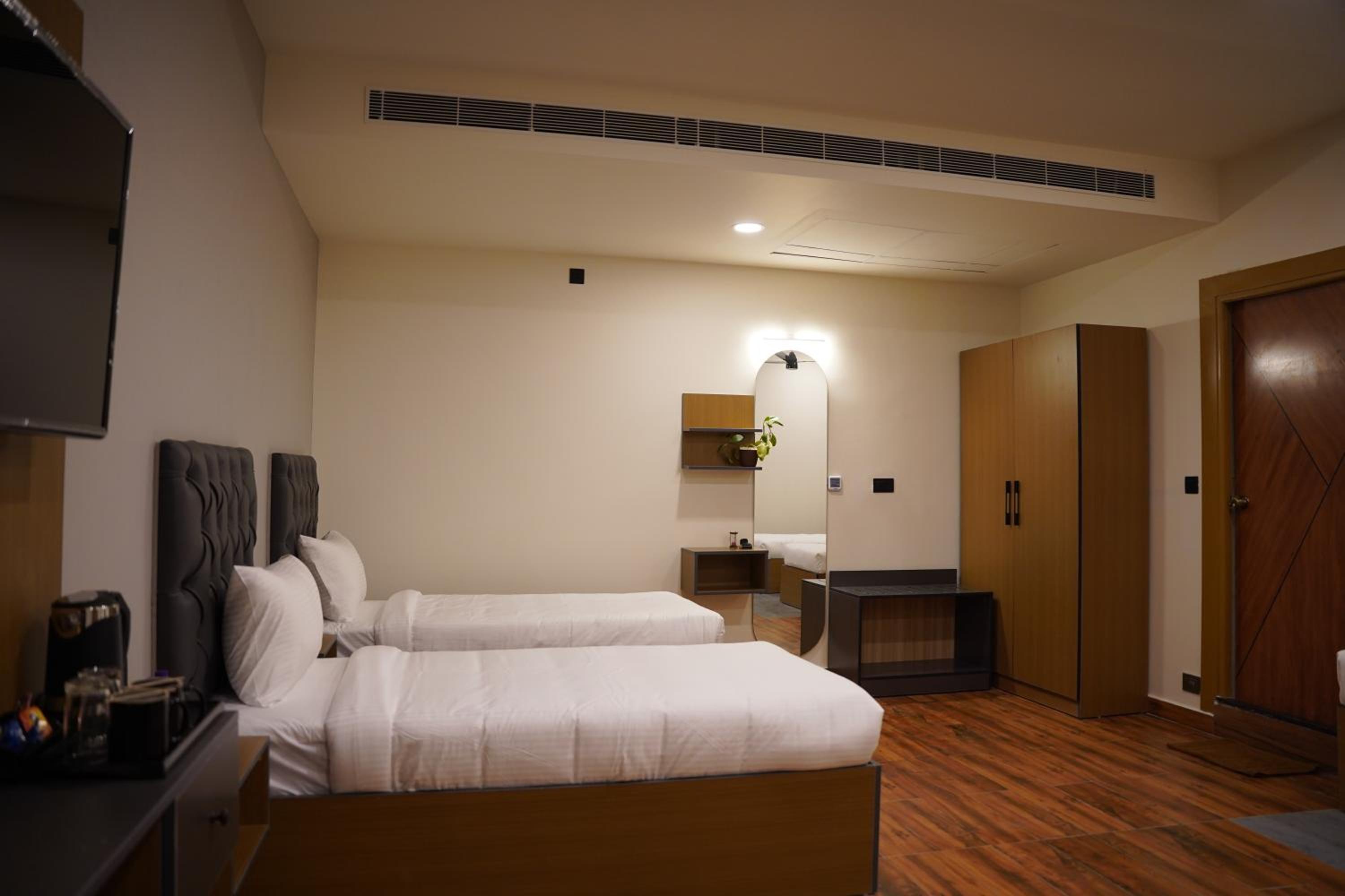 Quadruple Room with Bathroom photo 1