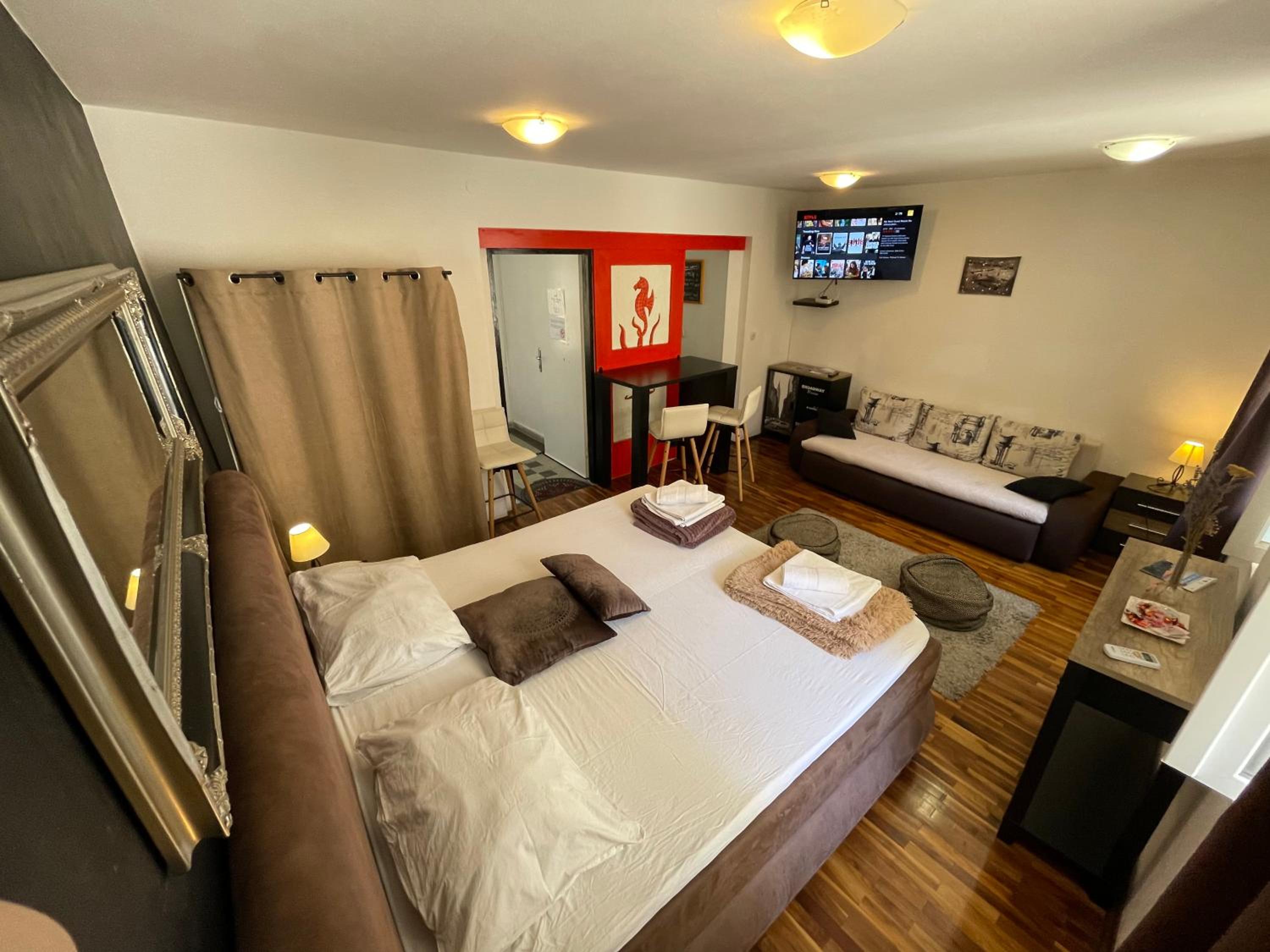 Studio Apartment