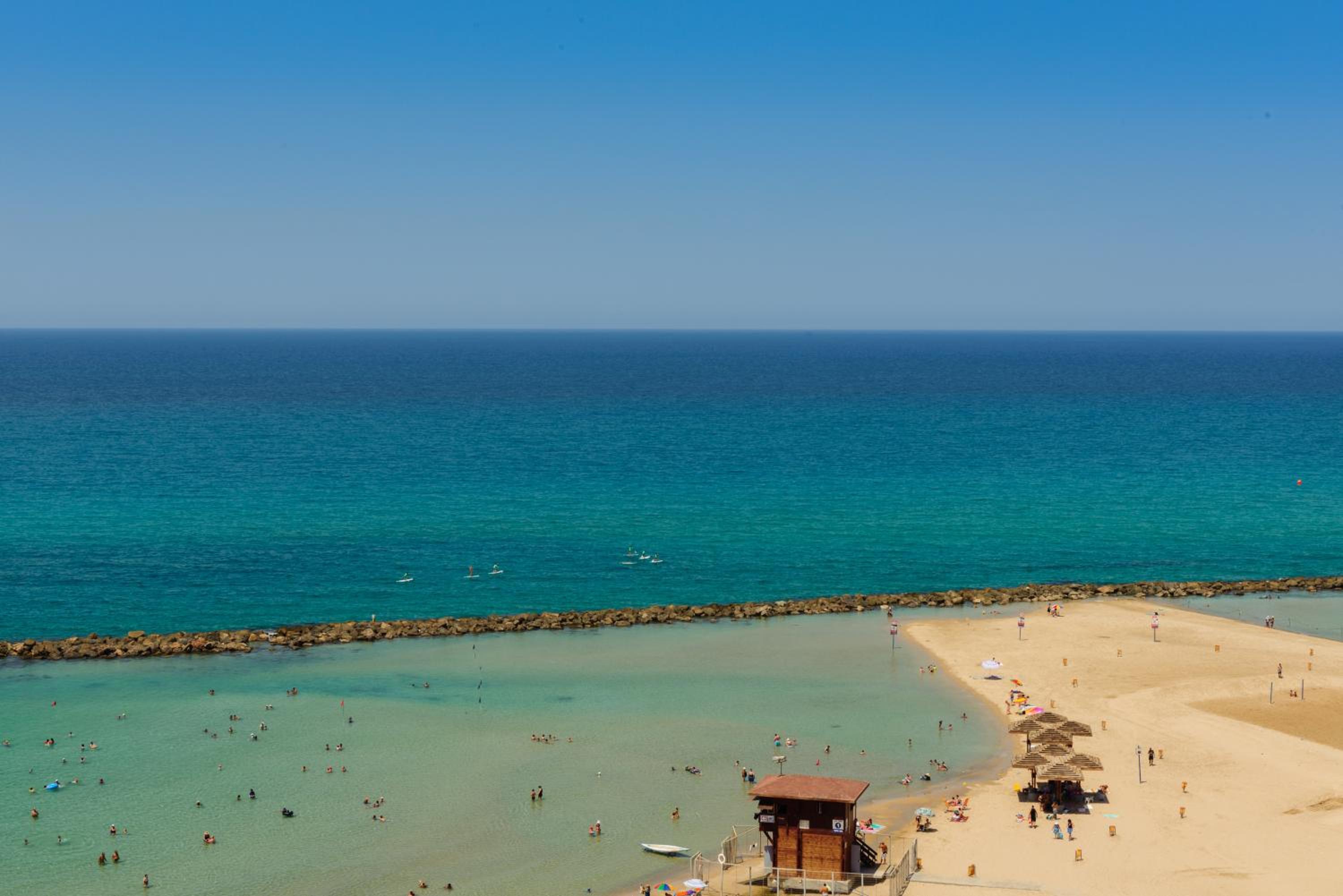 Deluxe Suite Stand Balcony