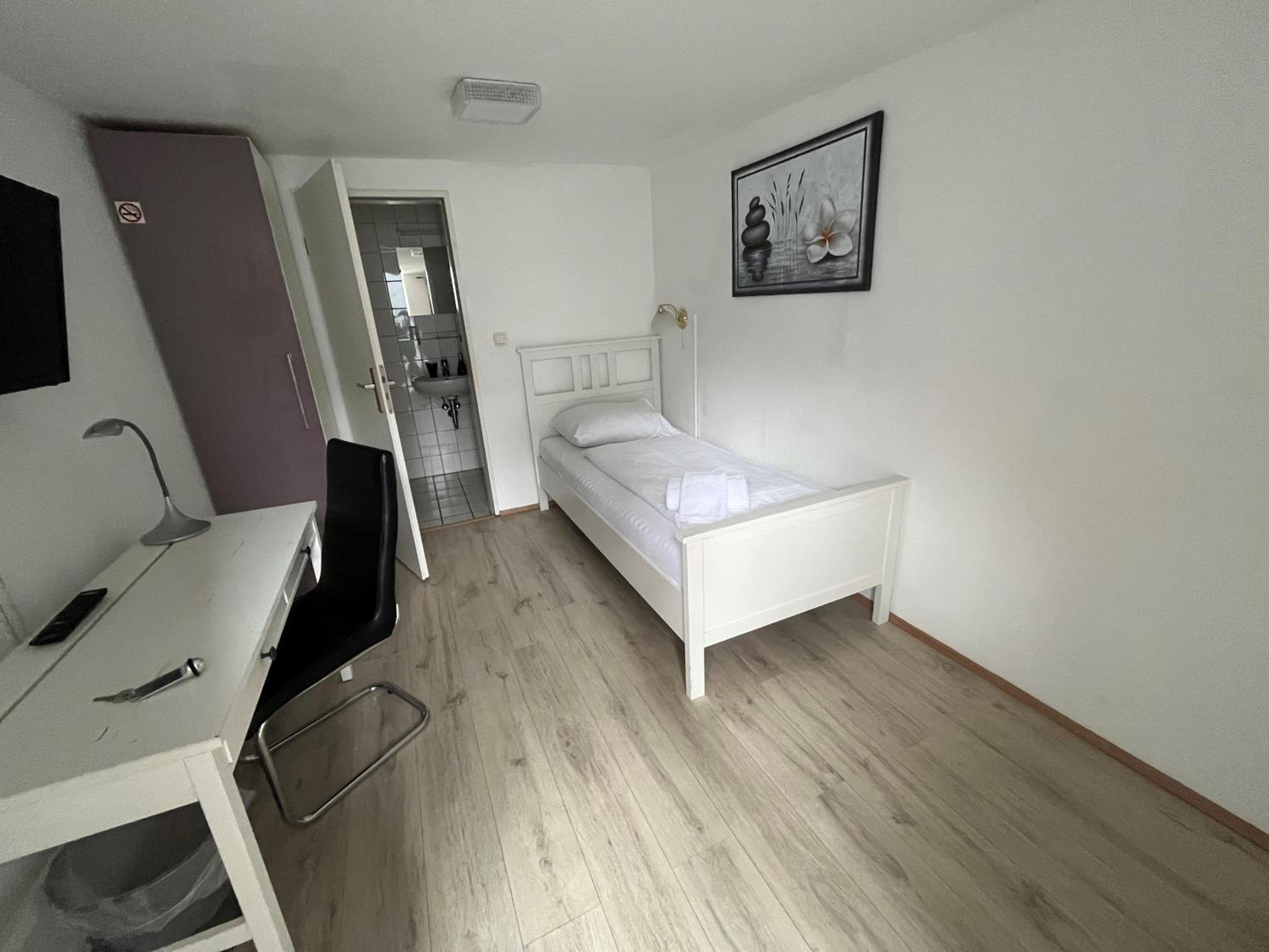 Budget Single Room photo 1