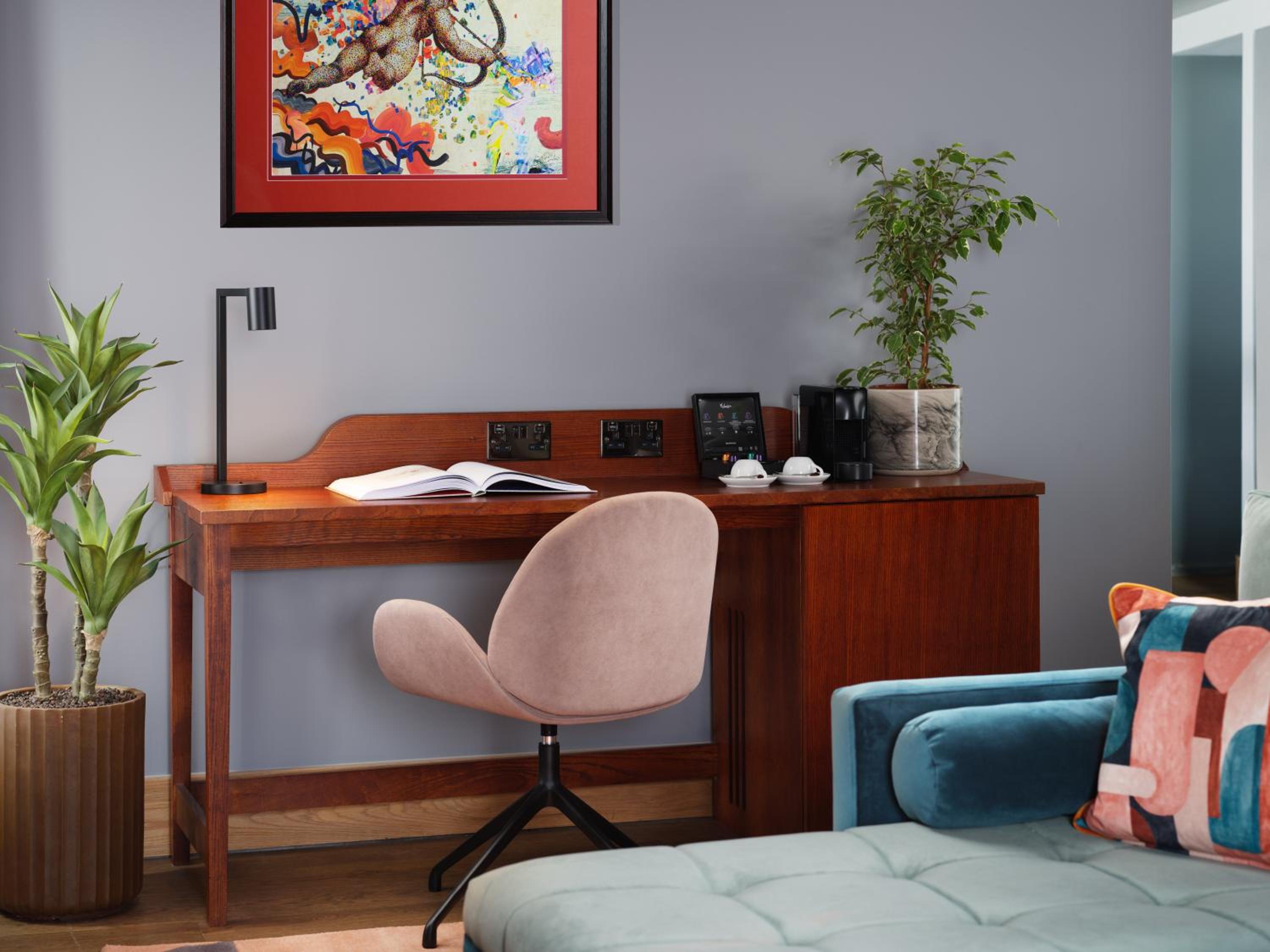 Suite - Photo 4